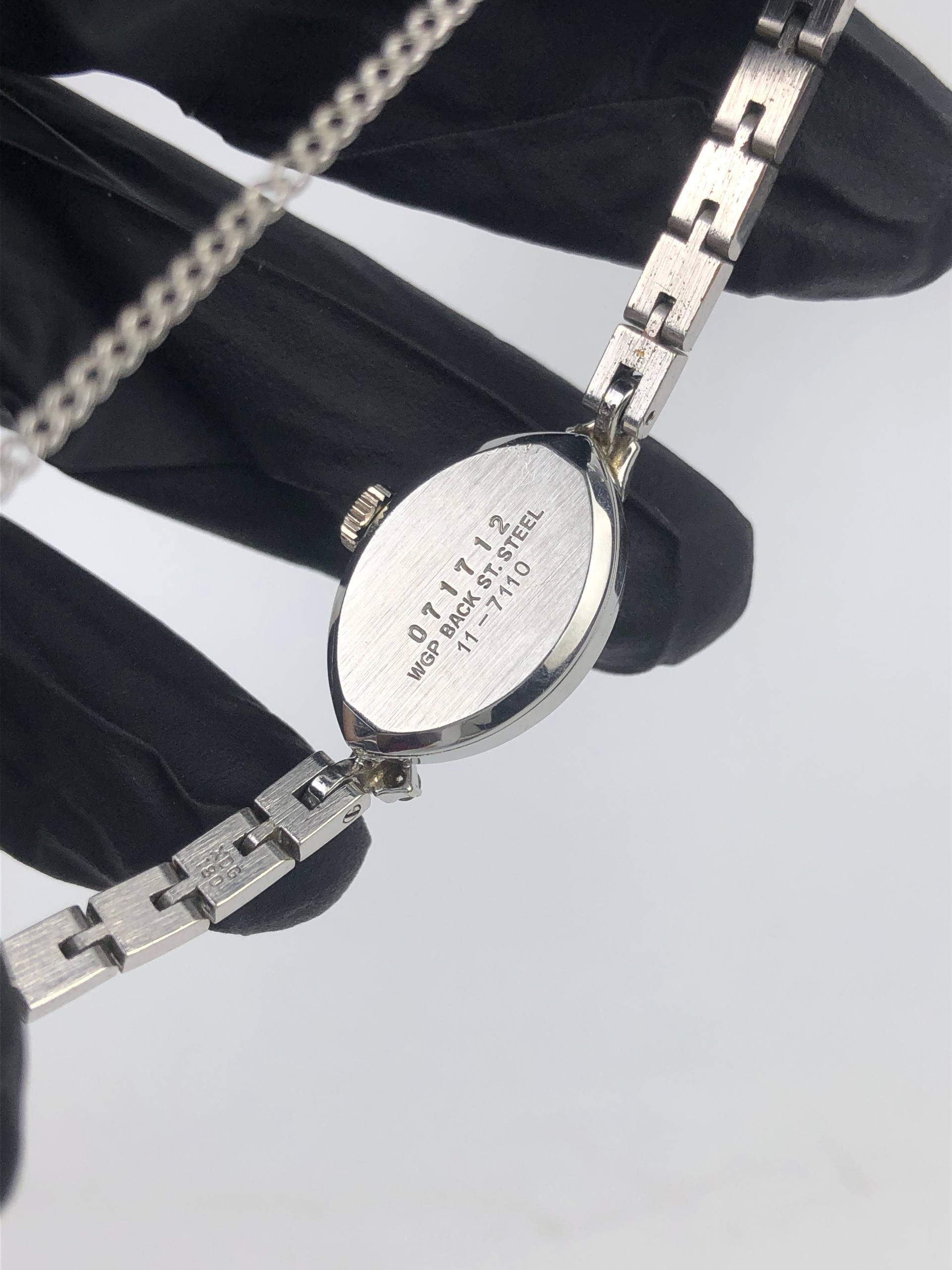 SEIKO BANGLE LADIES OVAL CASE MANUAL WINDING - Gambar 8