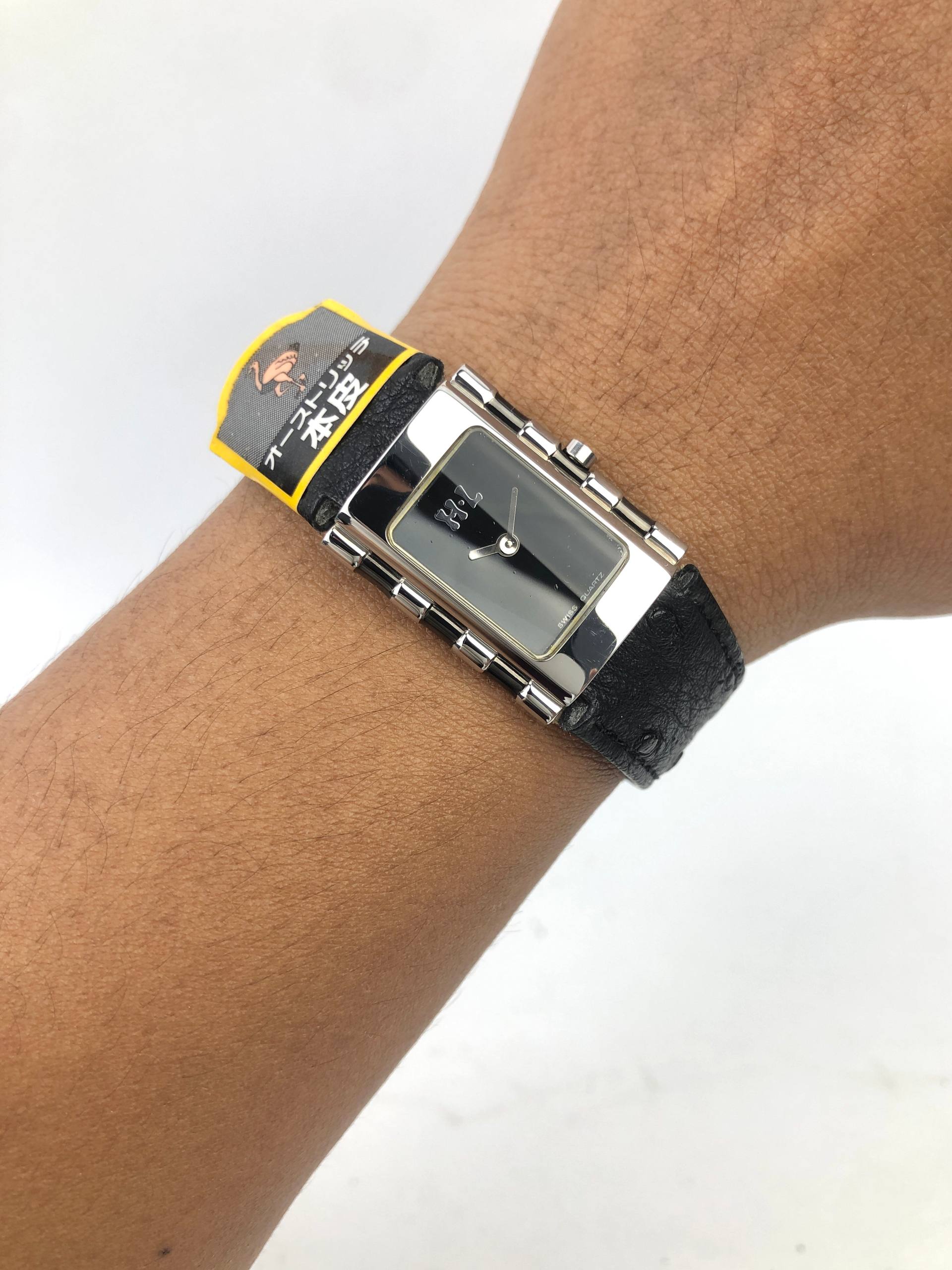 CAPSULE WATCH HL SWISS BLACK MIRROR DIAL