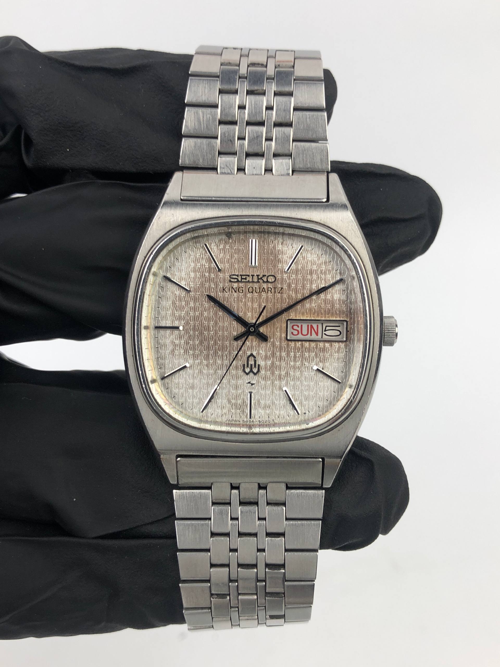 SEIKO KING QUARTZ 5856-5020 VINTAGE TEXTURED DIAL ALL ORIGINAL - Gambar 3