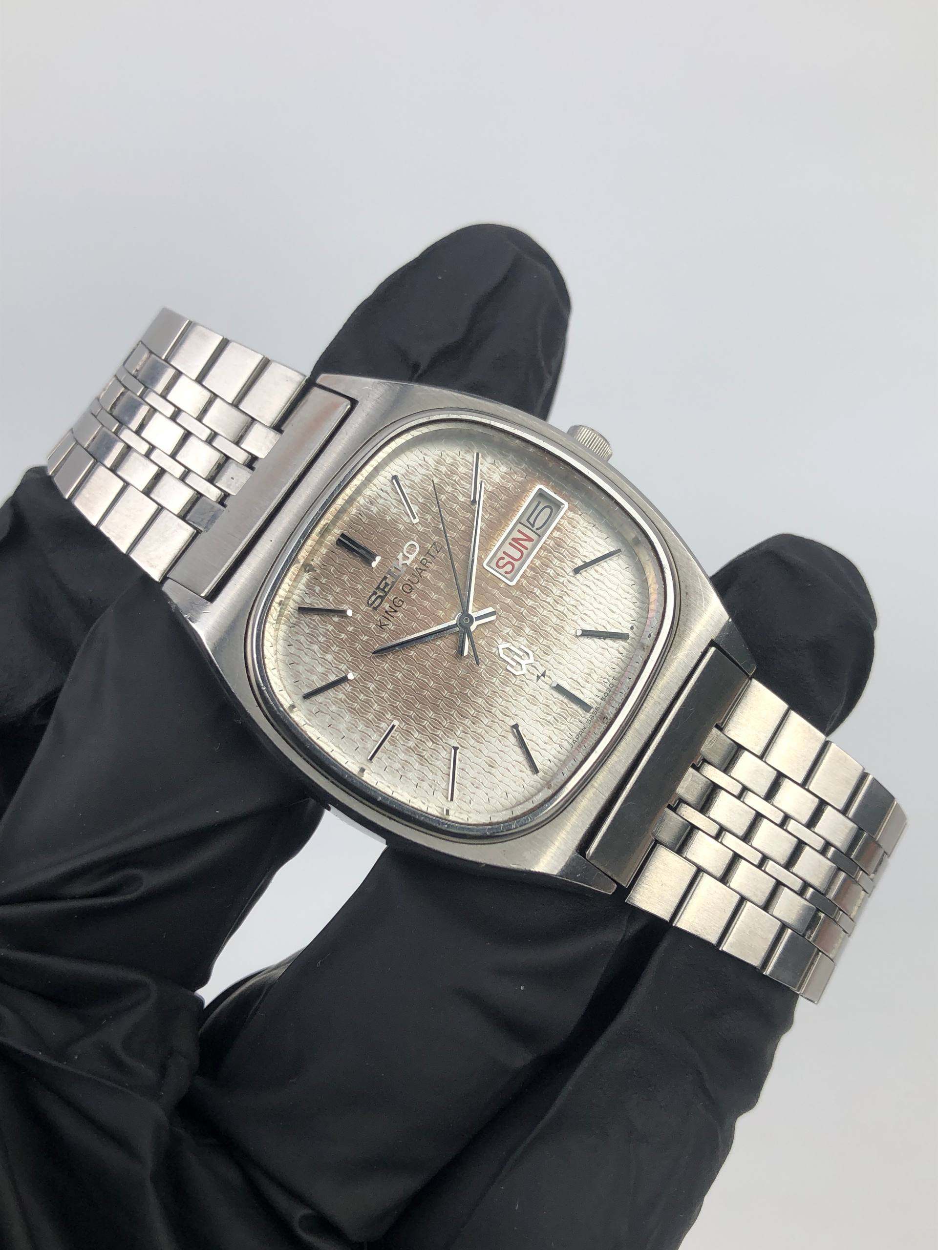 SEIKO KING QUARTZ 5856-5020 VINTAGE TEXTURED DIAL ALL ORIGINAL - Gambar 4