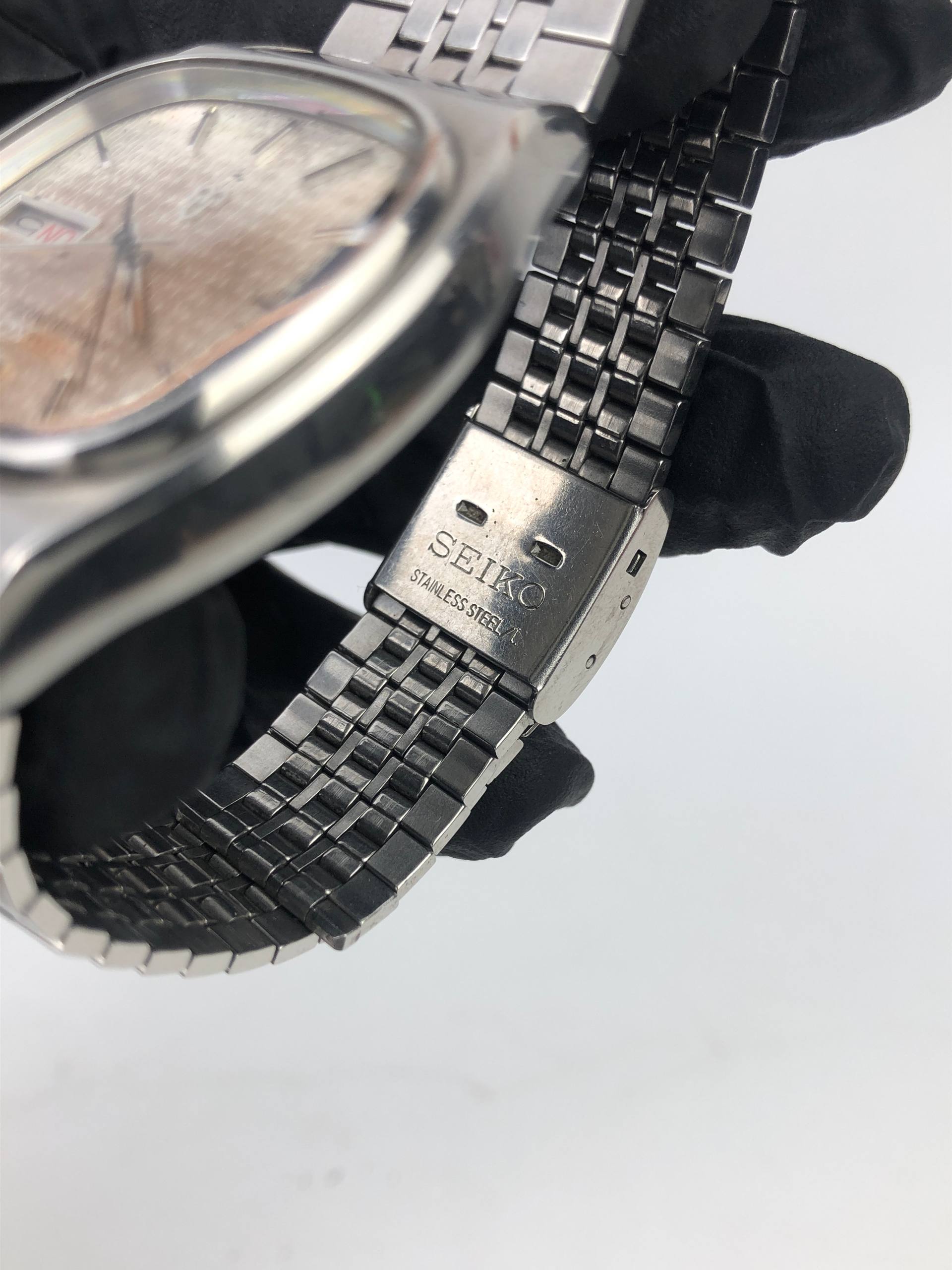 SEIKO KING QUARTZ 5856-5020 VINTAGE TEXTURED DIAL ALL ORIGINAL - Gambar 7