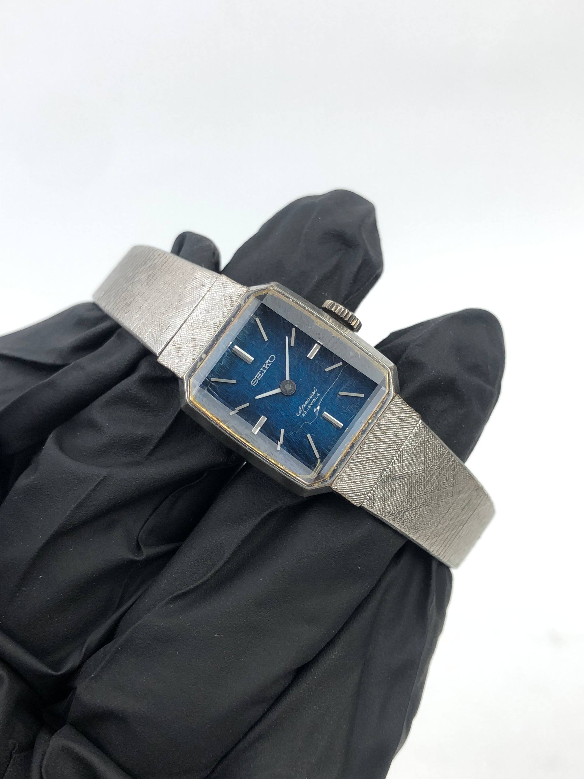 SEIKO SPECIAL VINTAGE SQUARE BLUE DIAL - Gambar 4