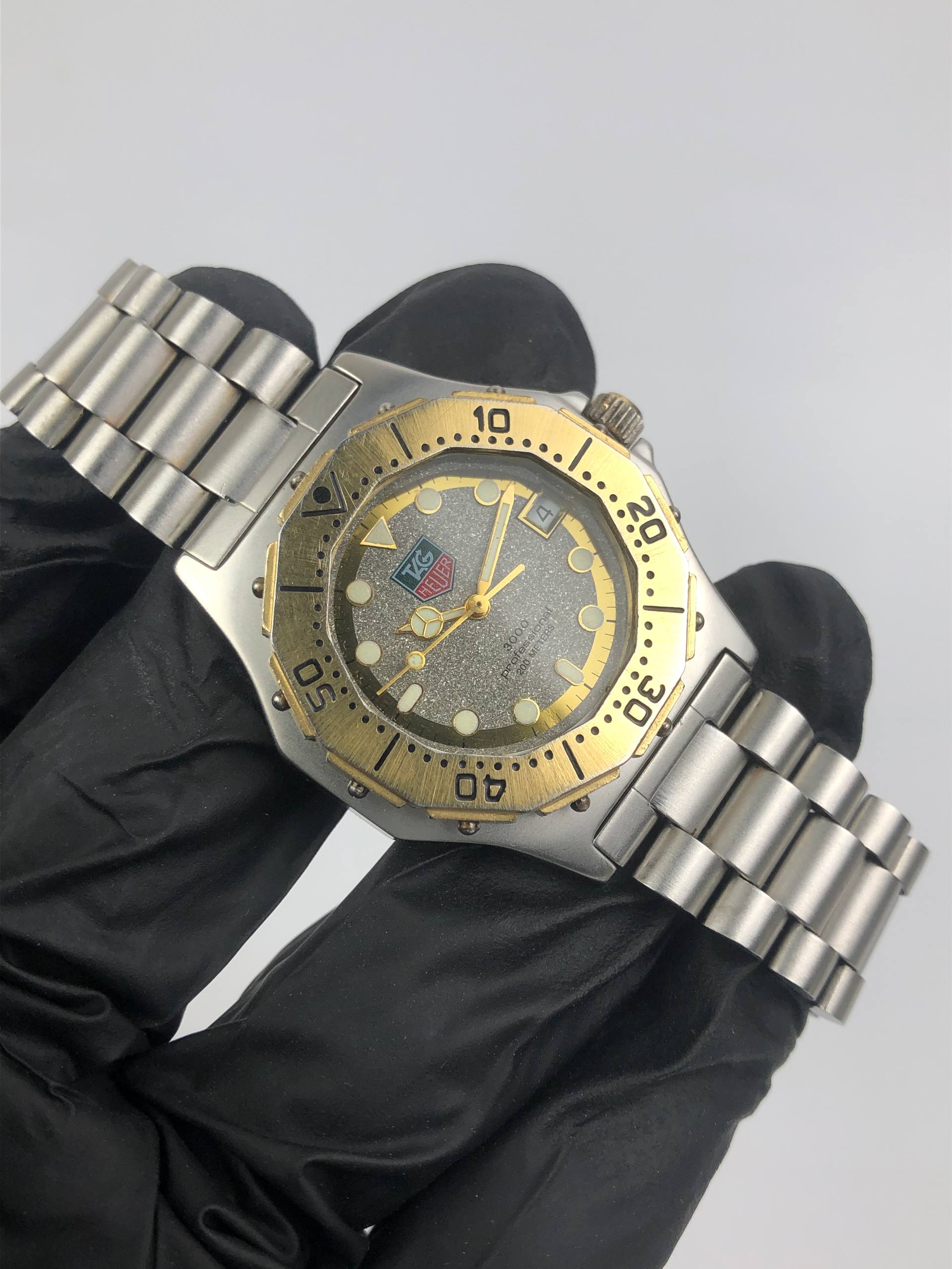 TAG HEUER 3000 PROFESIONAL TWOTONE 964-013 - Gambar 3