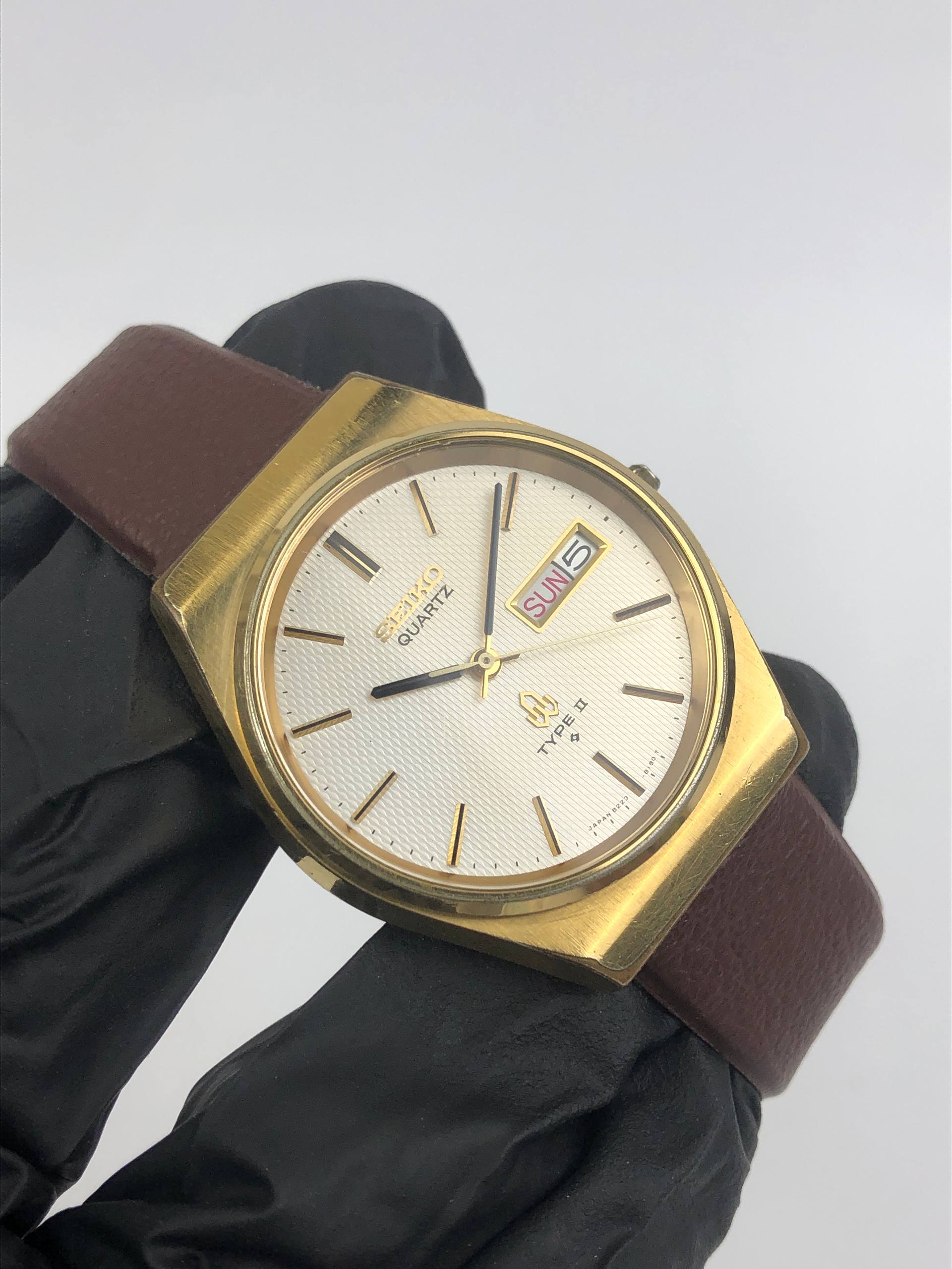SEIKO TYPE II 8223-8090 TEXTURE DIAL BAR INDEX GOLD CASE - Gambar 4