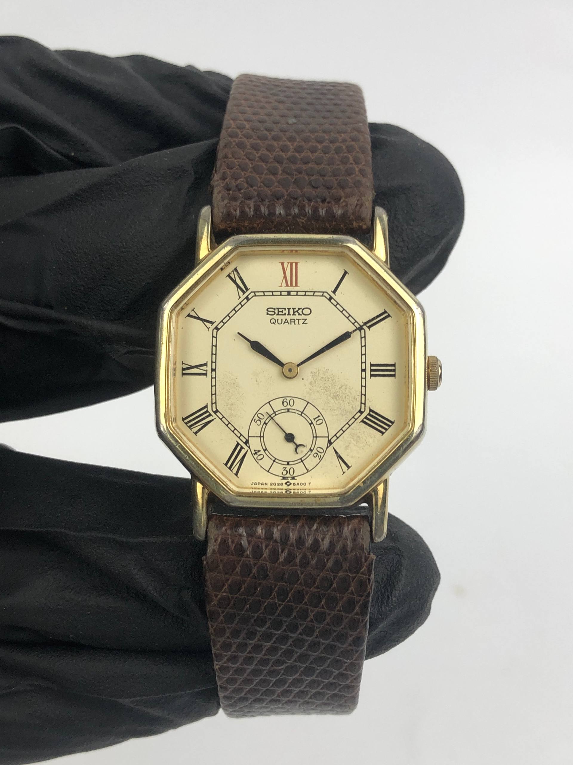 SEIKO SMALL SECOND 2G28-5A00 OCTAGON ROMAN DIAL - Gambar 2