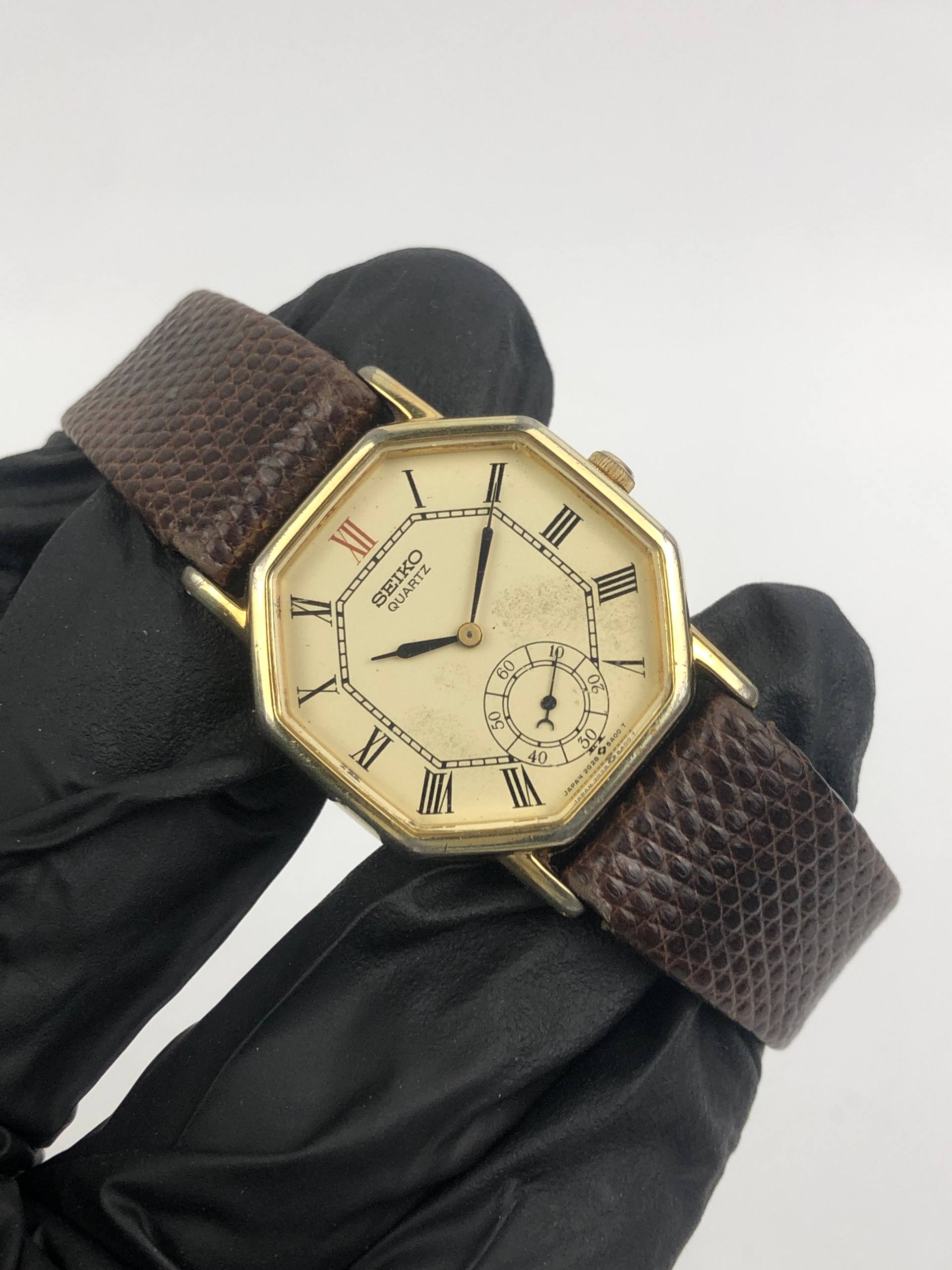 SEIKO SMALL SECOND 2G28-5A00 OCTAGON ROMAN DIAL - Gambar 4
