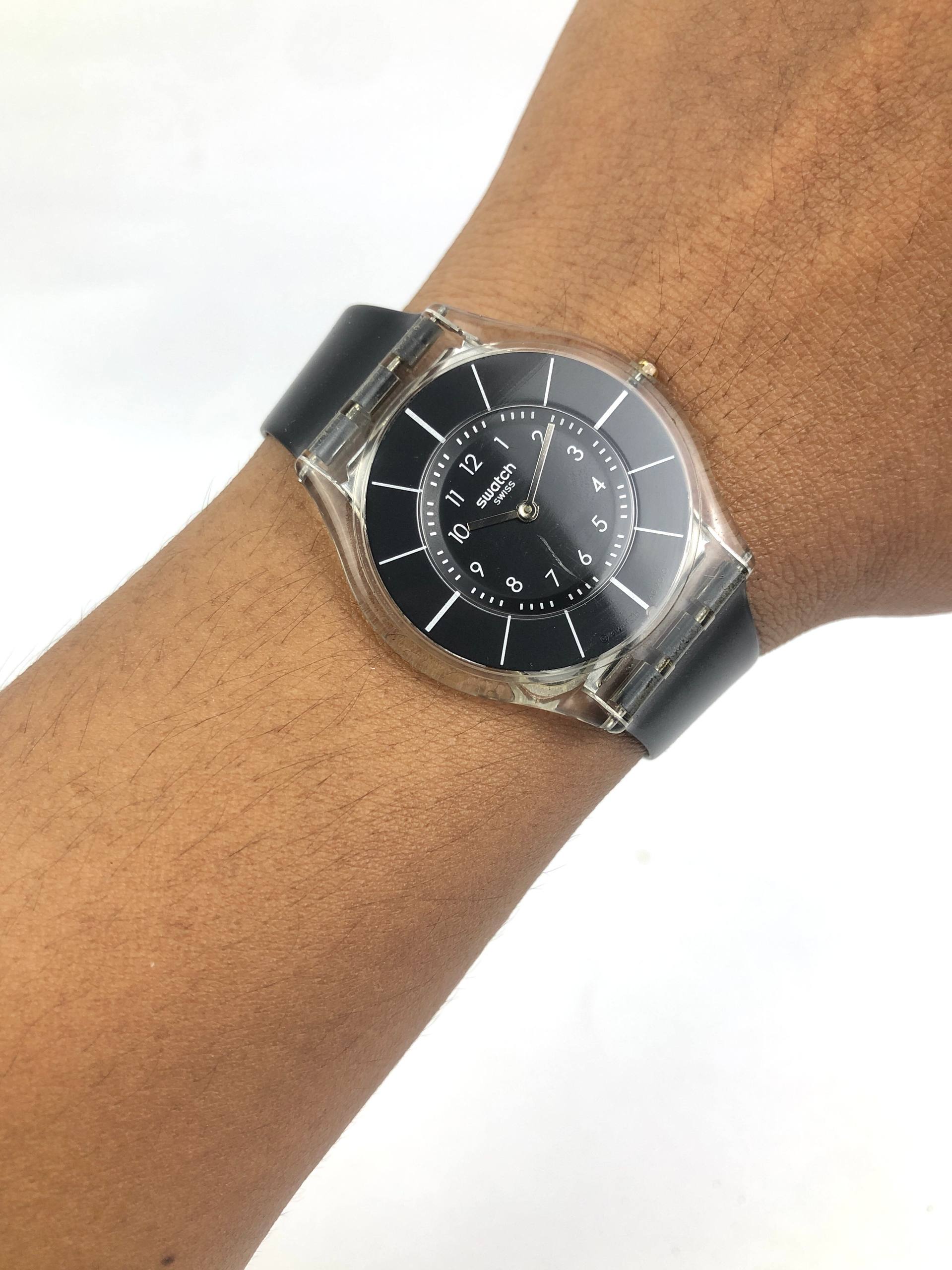 SWATCH SKIN BLACK CLASSINESS SFK361 ULTRA THIN ORIGINAL