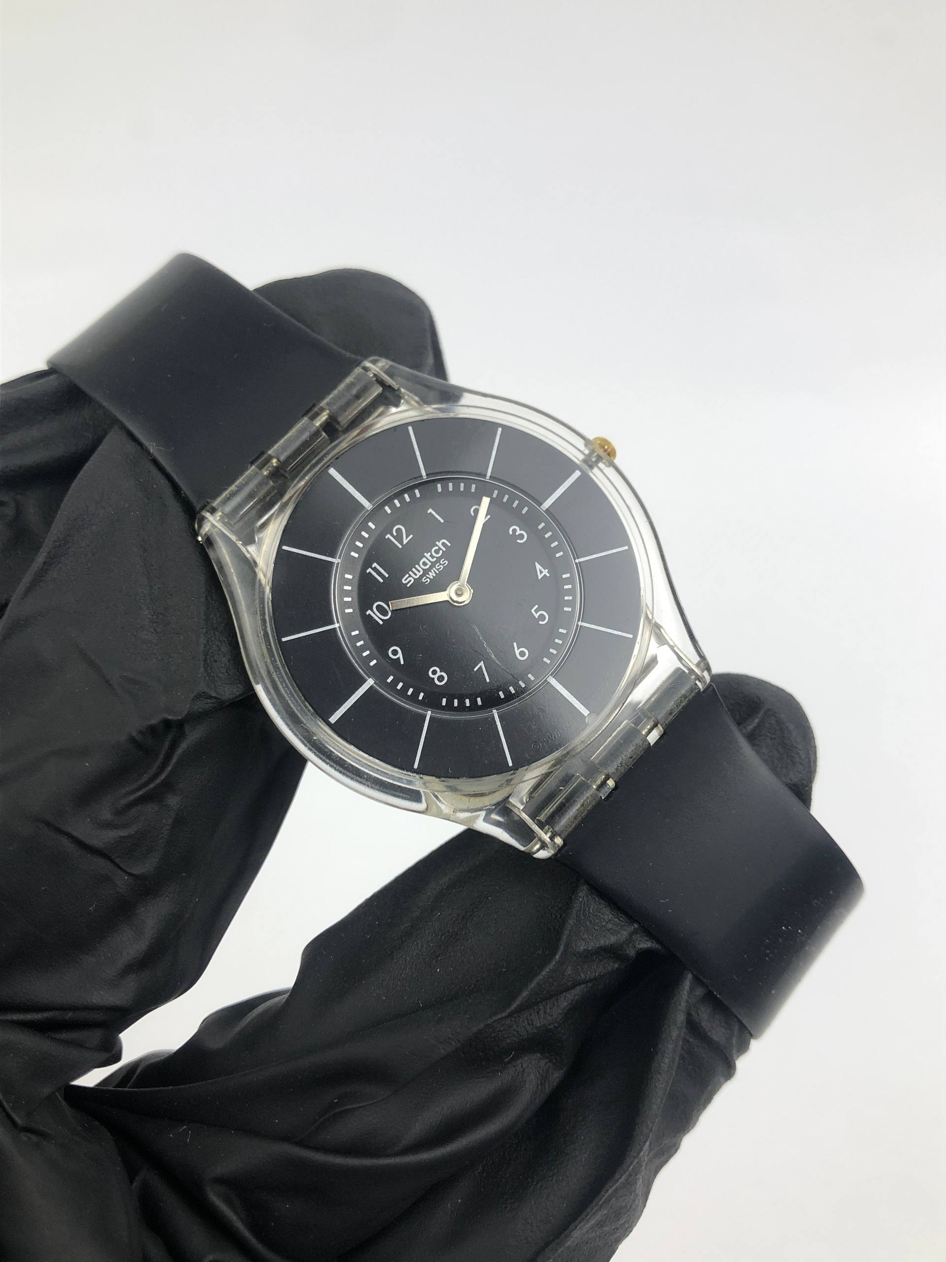 SWATCH SKIN BLACK CLASSINESS SFK361 ULTRA THIN ORIGINAL - Gambar 4