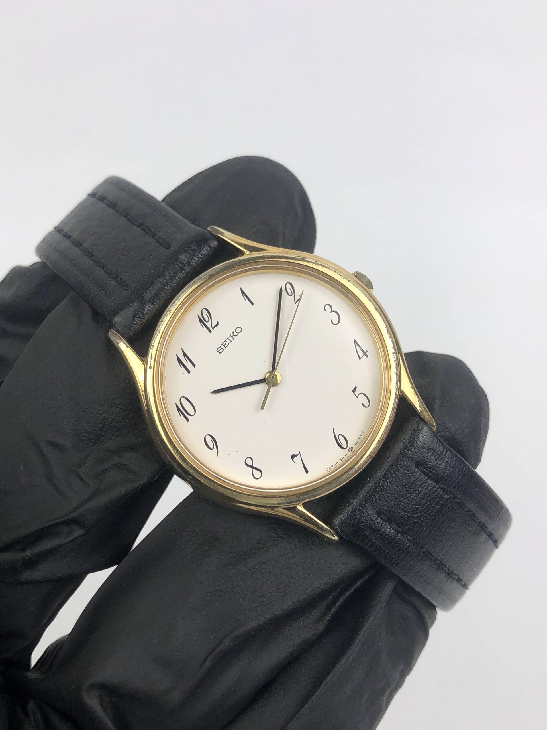 SEIKO 5P31-6A10 ARABIC DIAL GOLD ROUND CASE - Gambar 4