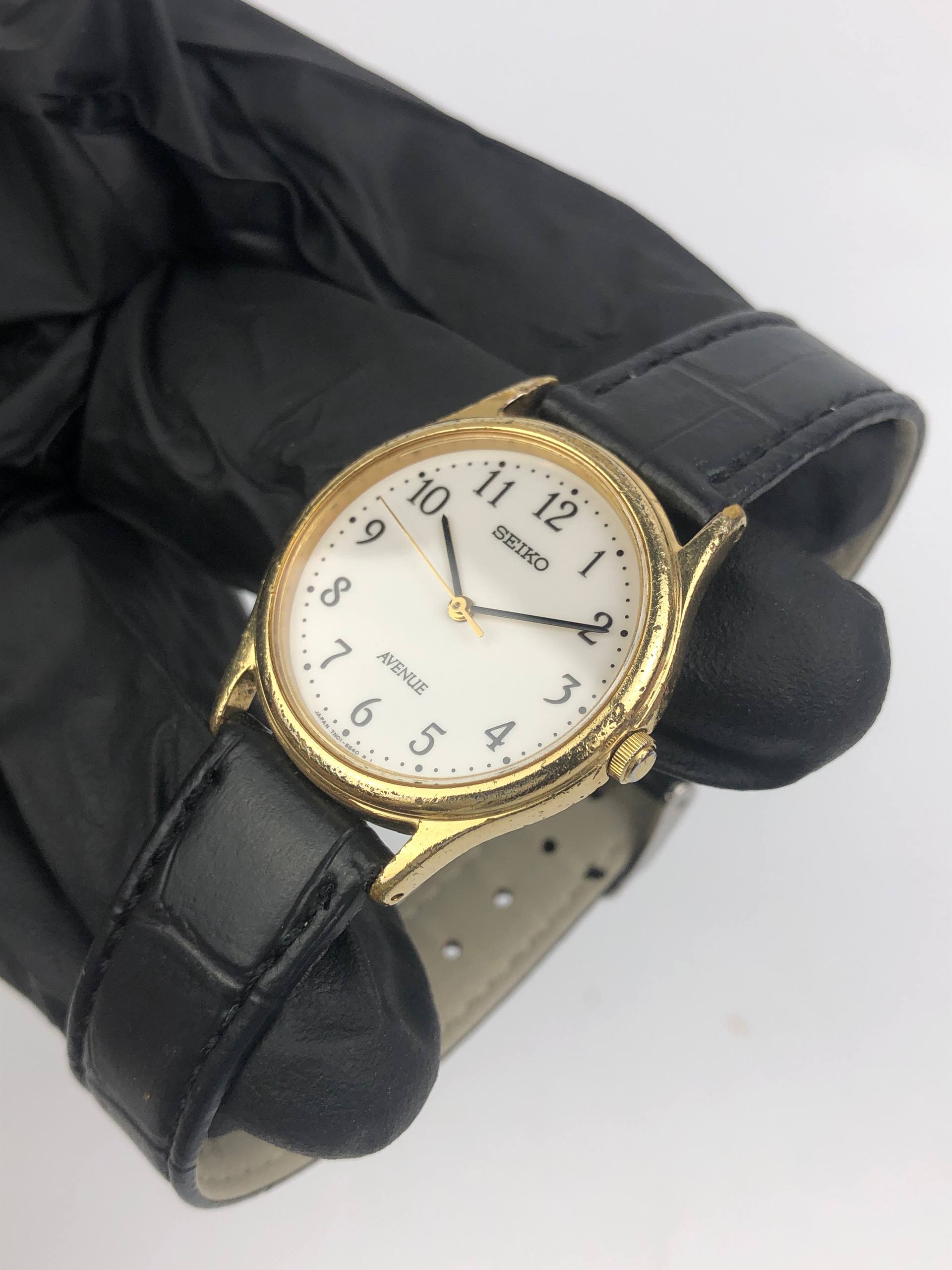 SEIKO 7N01-6490 NUMERIK GOLD ROUNDCASE - Gambar 2