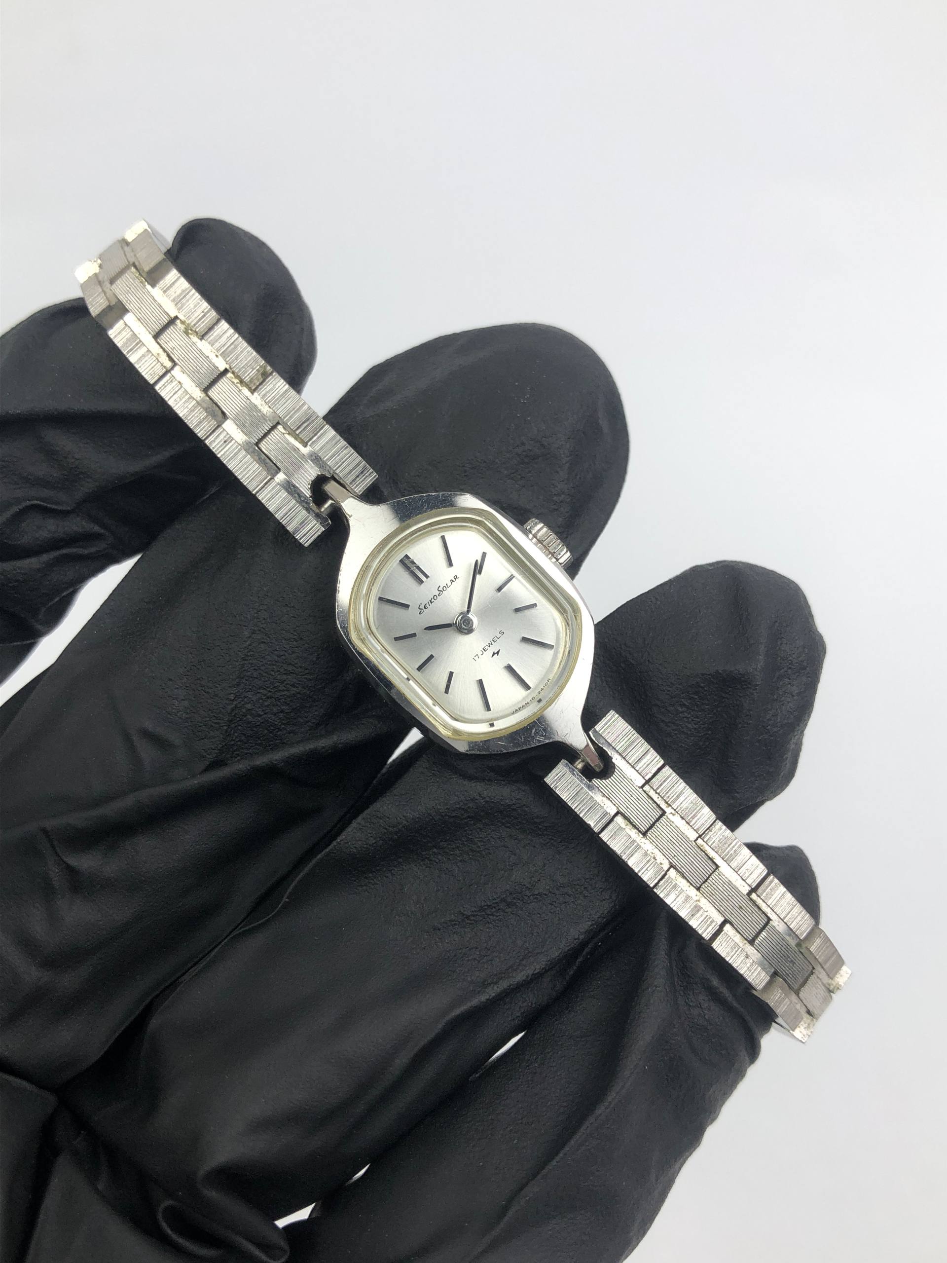 SEIKO WGP 10-3690 BANGLE MULTIGONAL CASE - Gambar 4