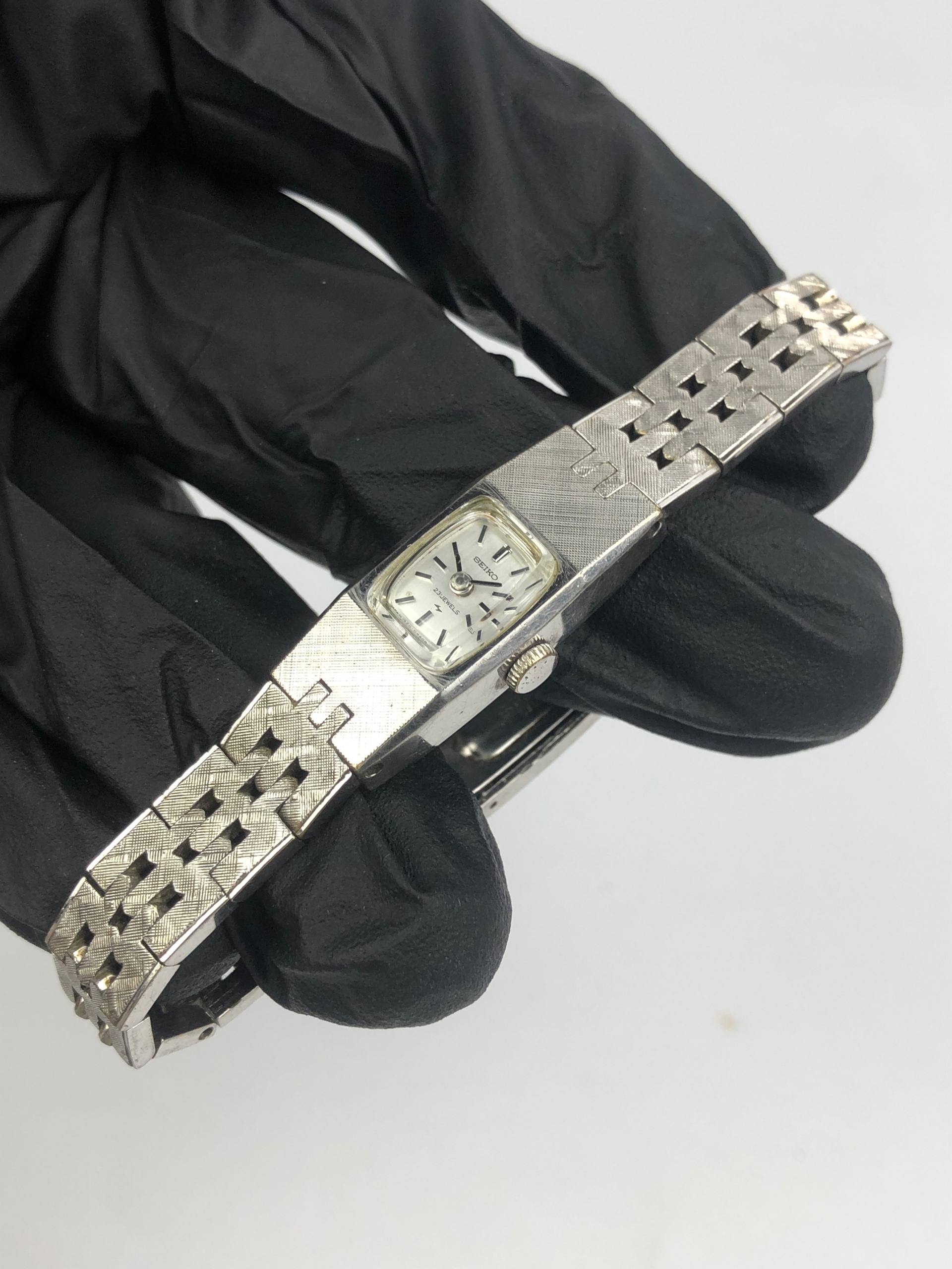 SEIKO 1520-3420 BANGLE TV LADIES VINTAGE - Gambar 3