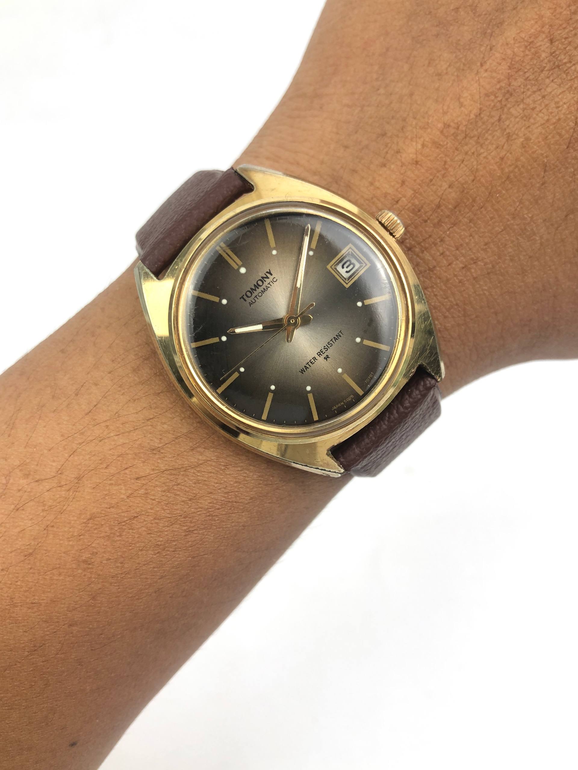 TOMONY 5001-7030 BROWN SUNBURST DIAL AUTOMATIC