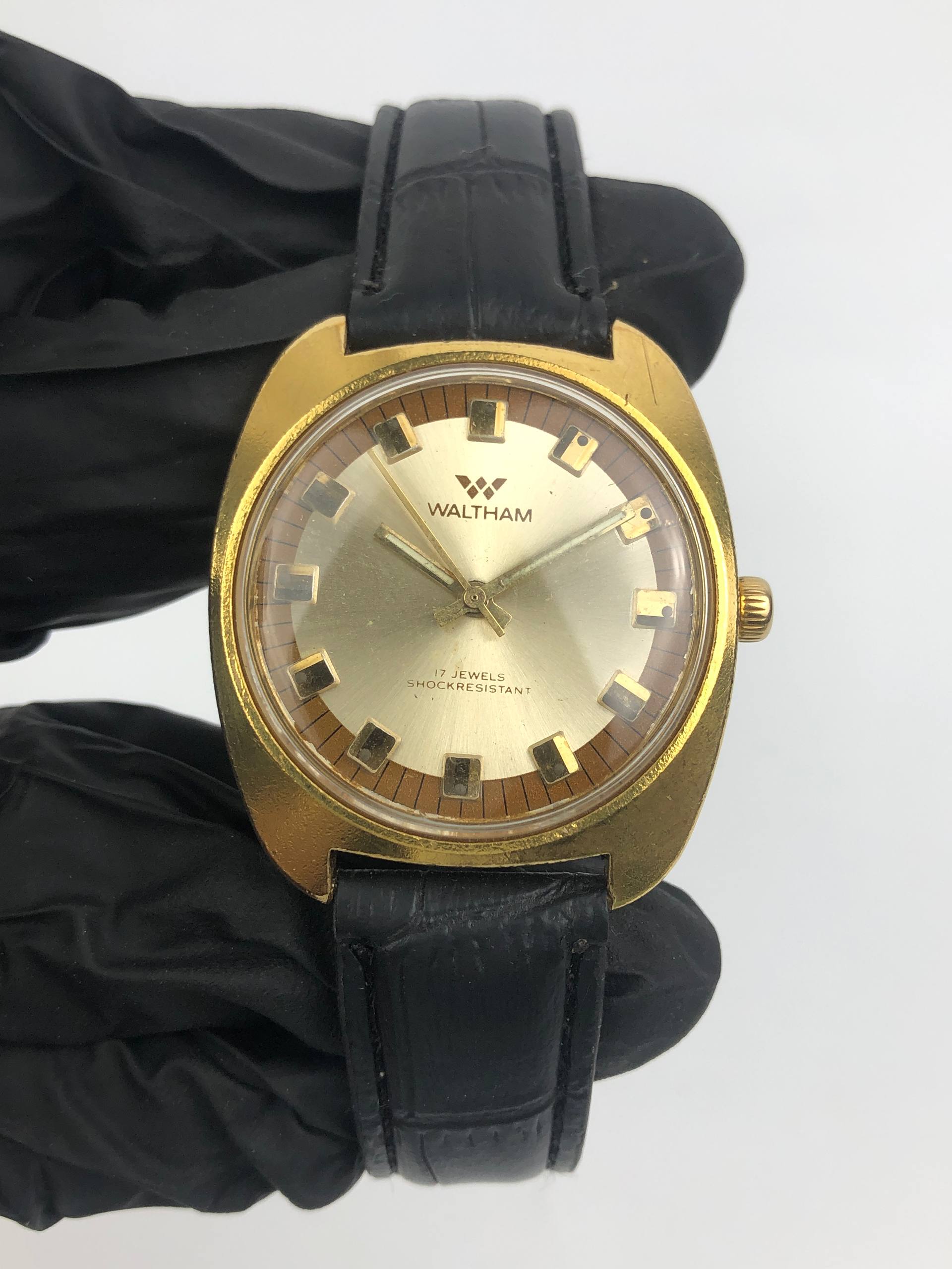 WALTHAM CUSHION CASE GOLD MANUAL WIND 17JEWELS - Gambar 2