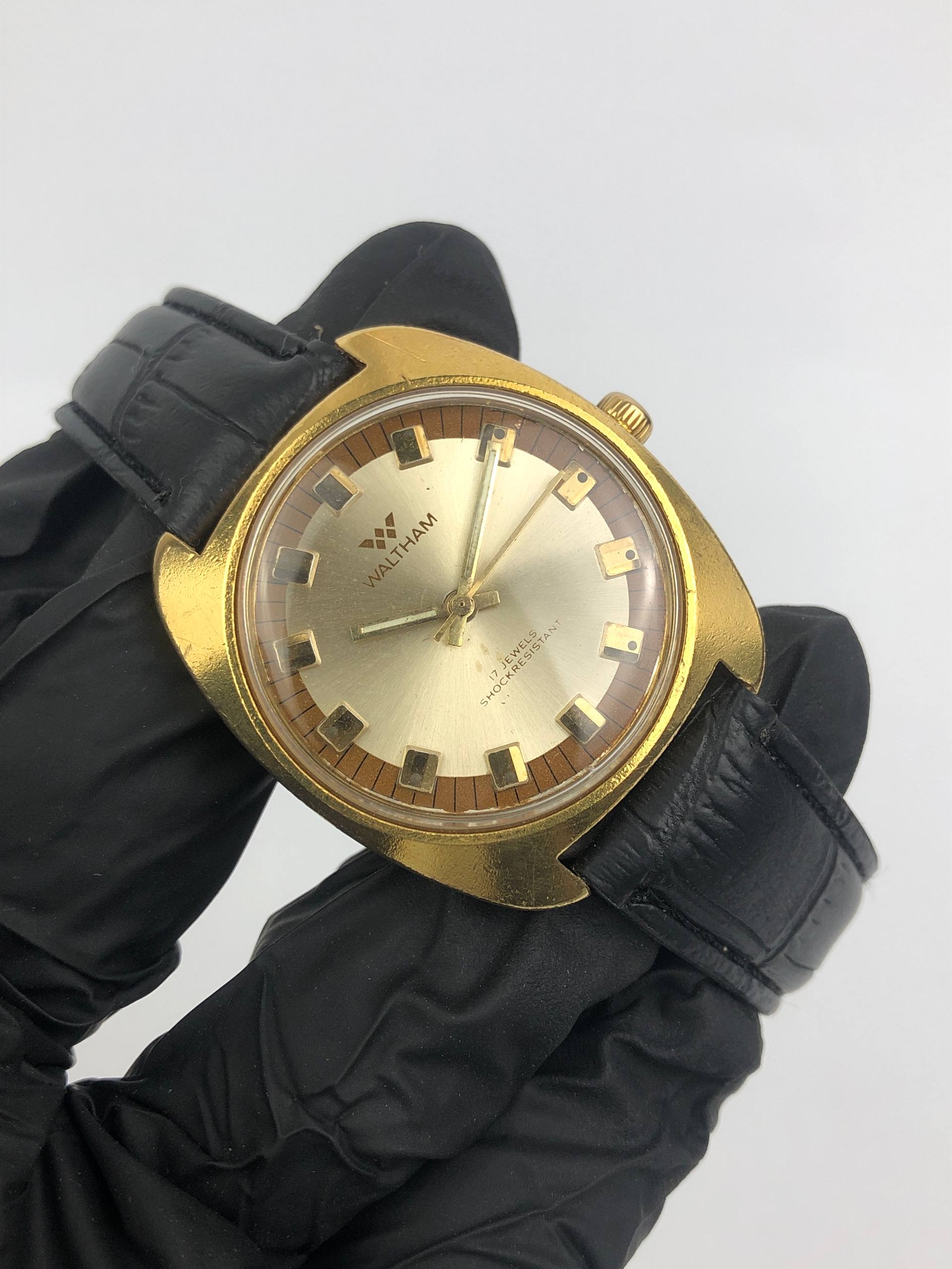 WALTHAM CUSHION CASE GOLD MANUAL WIND 17JEWELS - Gambar 4