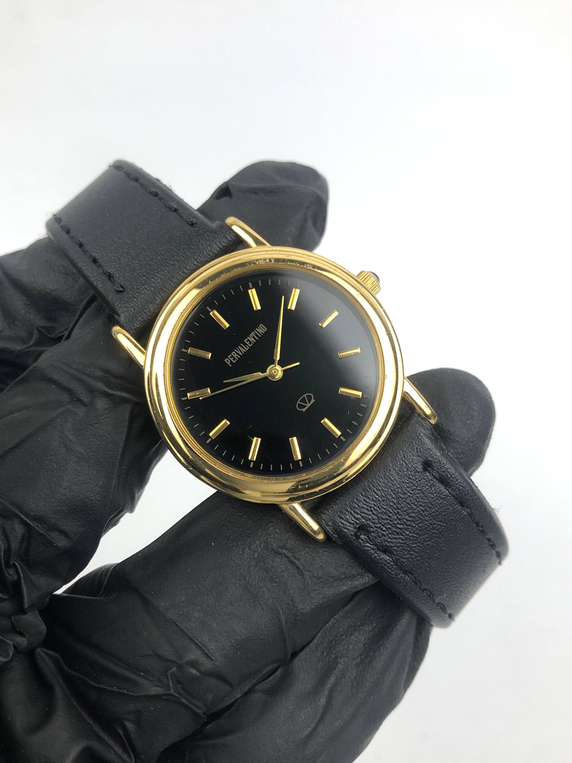 PERVALENTINO VINTAGE WATCH GOLD TONE - Gambar 4