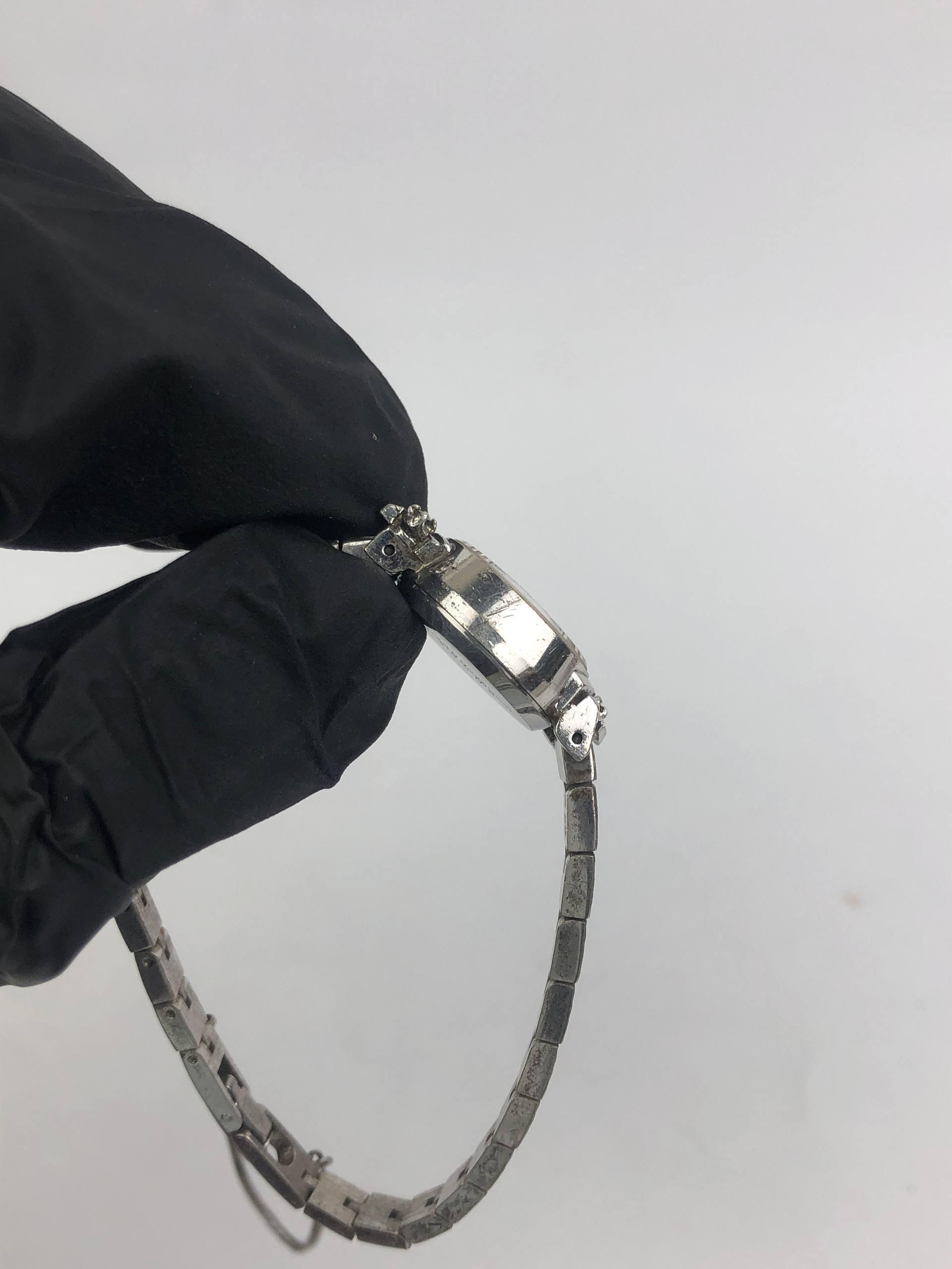 SEIKO SOLAR BEAUTIFUL LUG BANGLE WHITE GOLD PLATED 11-0820 - Gambar 6