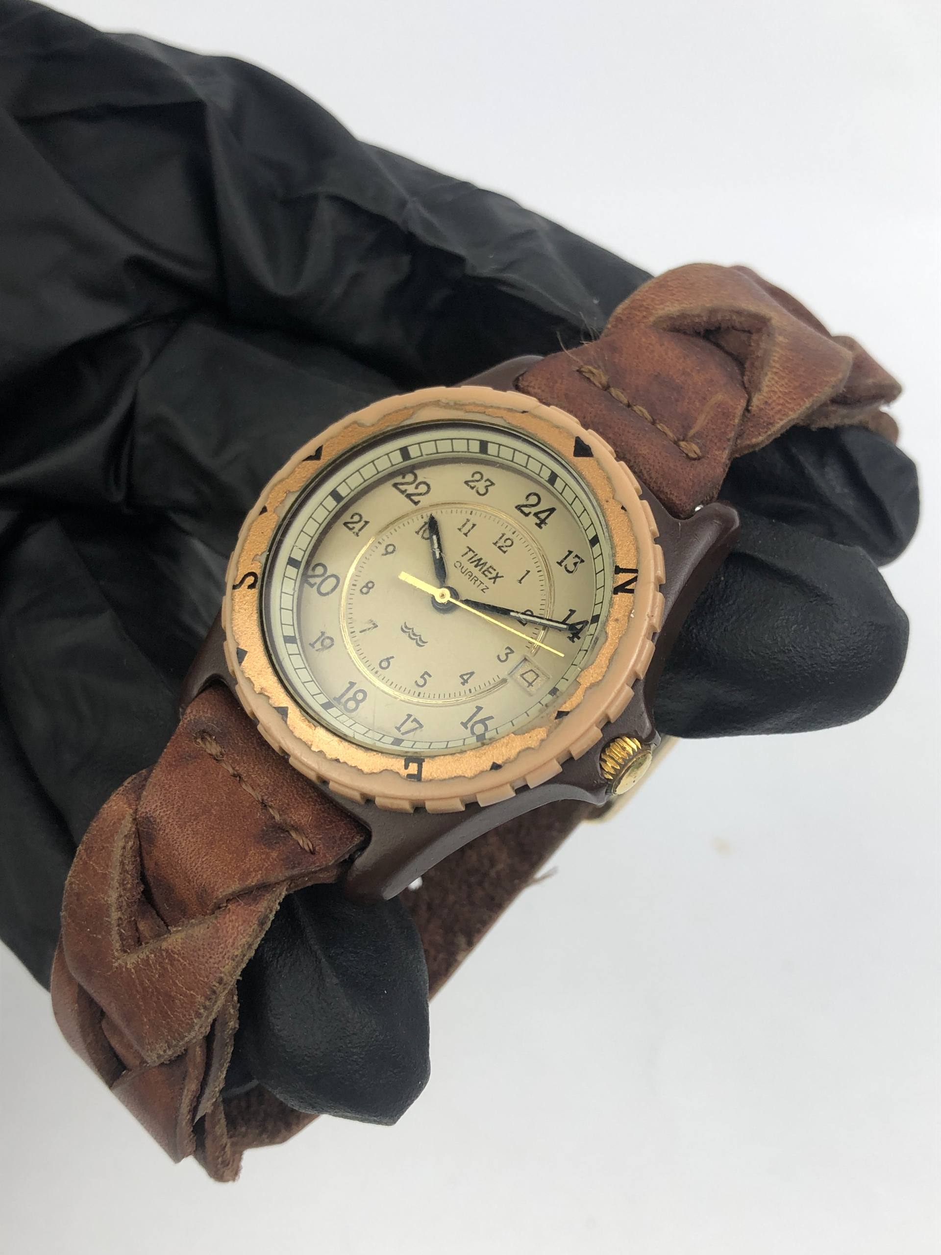 TIMEX FIELD WATCH QUARTZ ALL ORIGINAL - Gambar 3