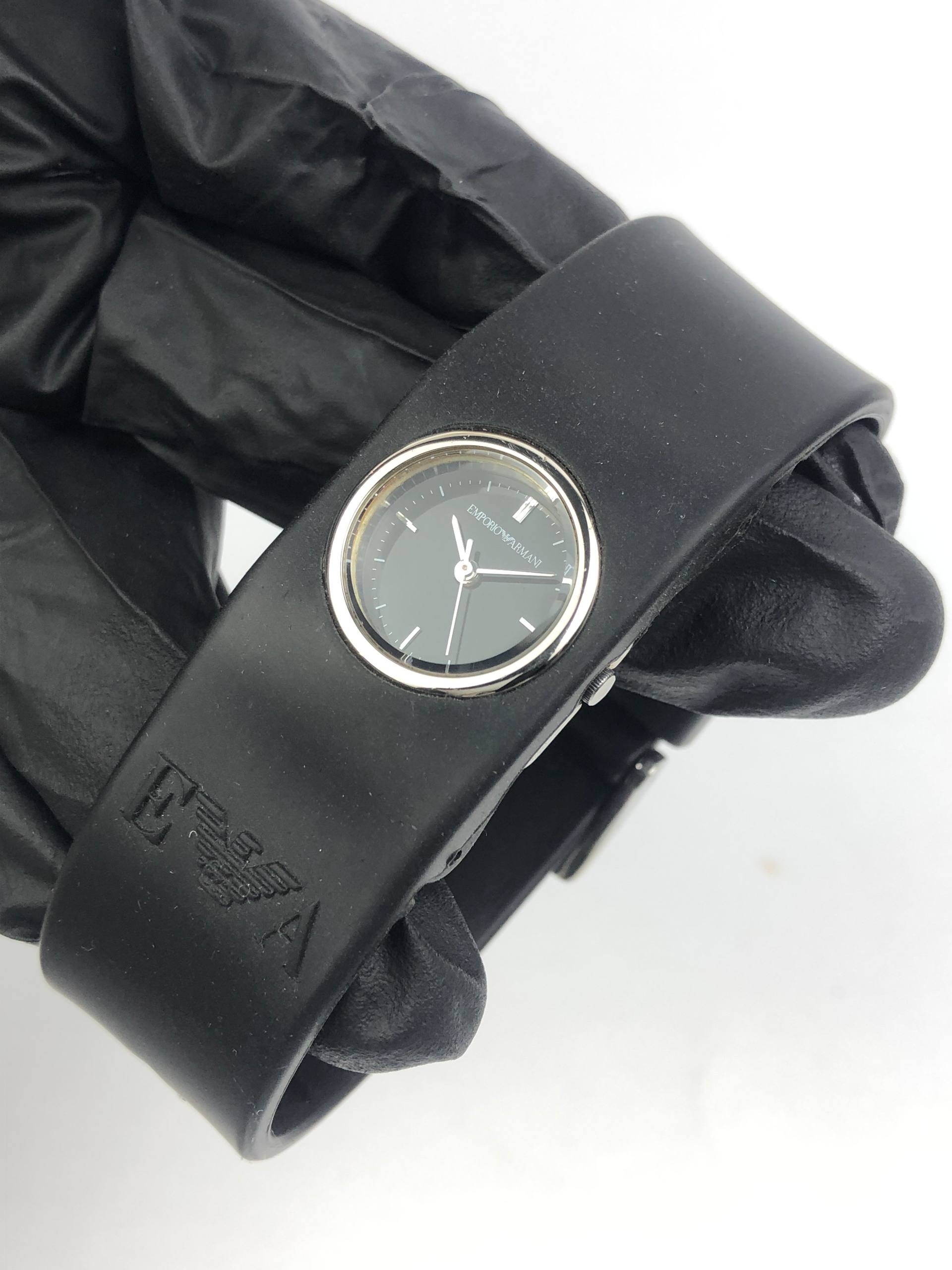 EMPORIO ARMANY AR-1000 AUTHENTIC QUARTZ - Gambar 2