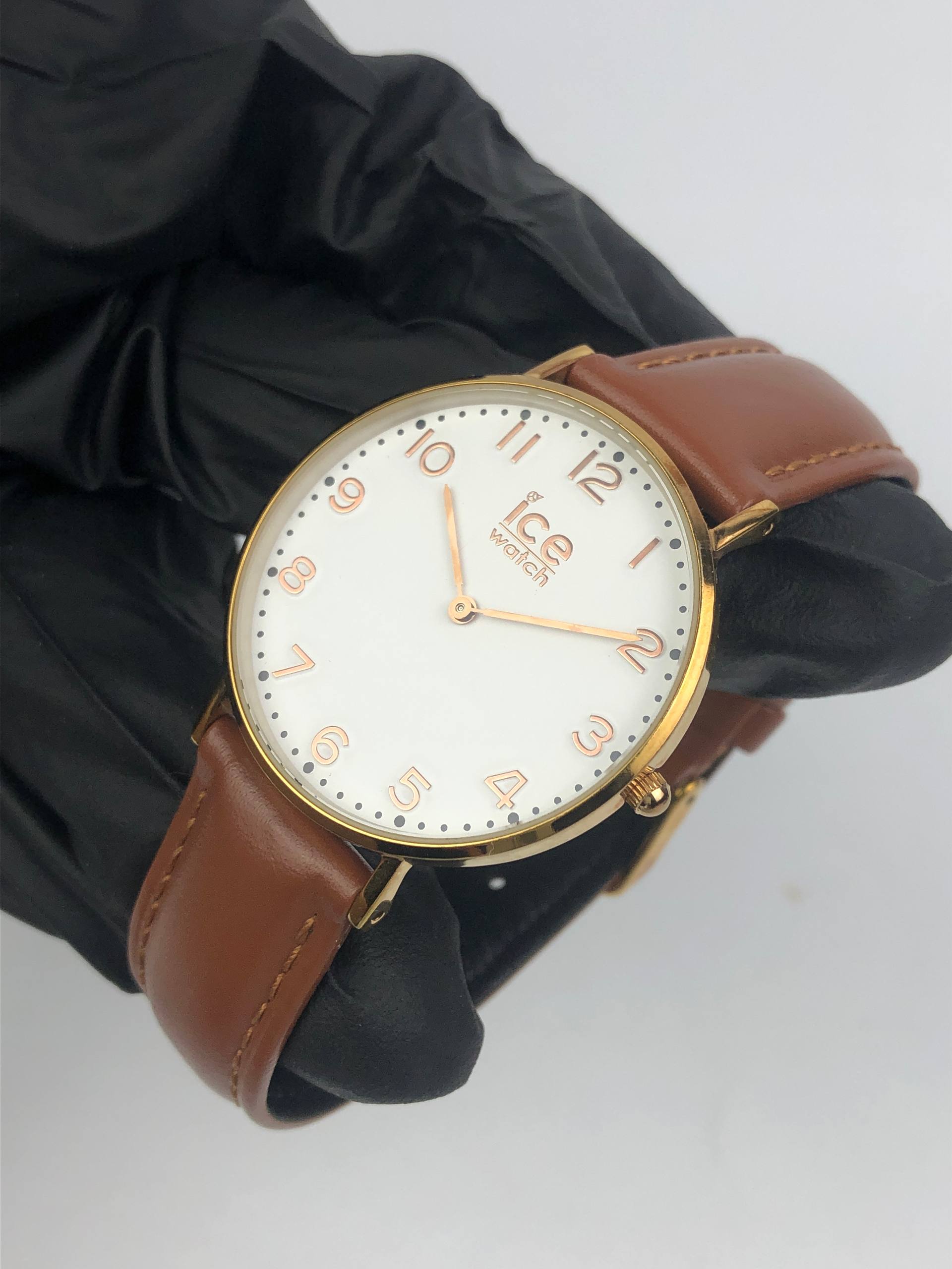 DRESSWATCH ICE WATCH NUMERIK GOLD CASE QUARTZ - Gambar 3