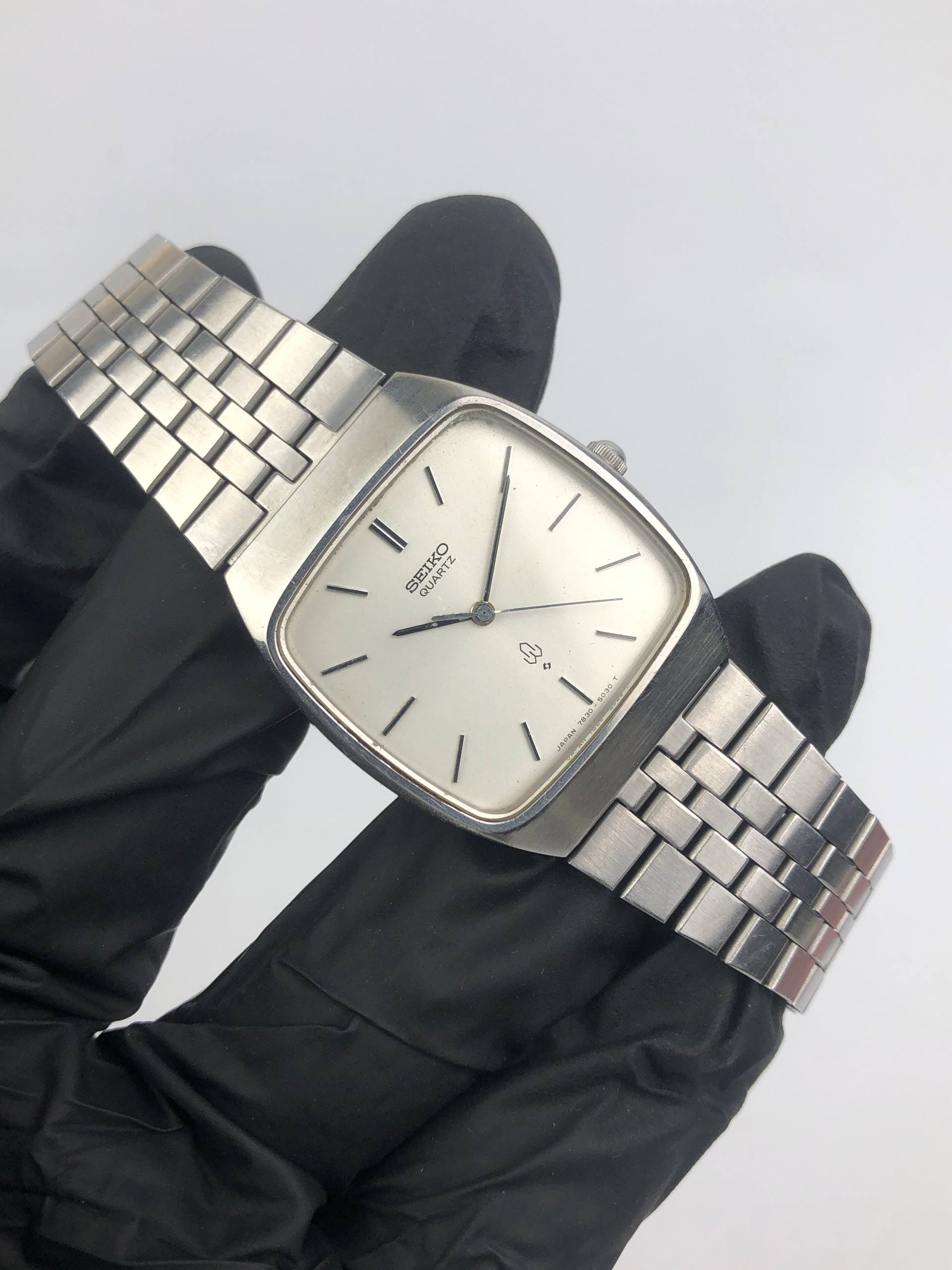SEIKO 7830-5030 TV CASE QUARTZ ALL ORIGINAL - Gambar 4