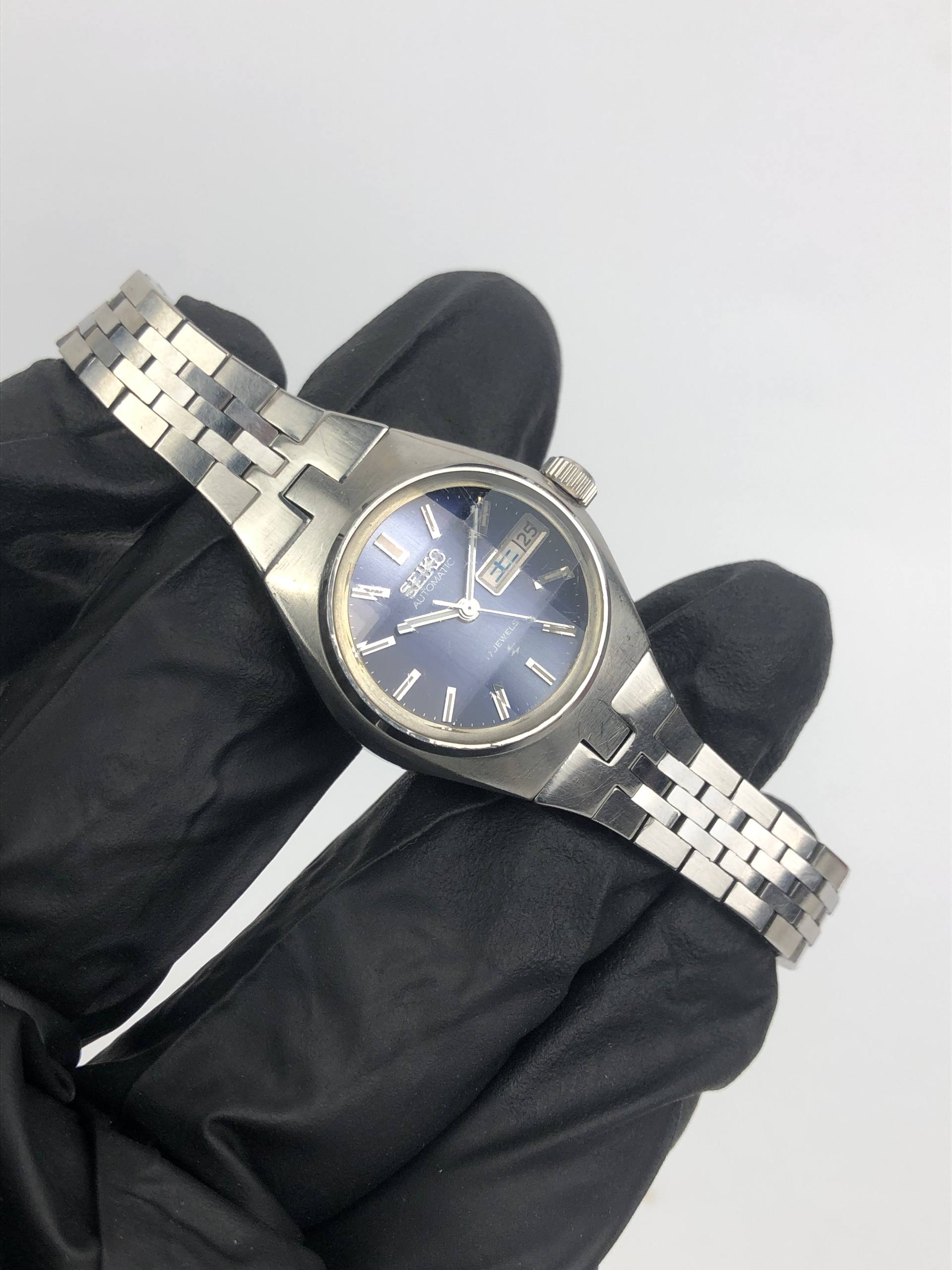 SEIKO 2206-0240 BLUE DIAL FACETED GLASS ALL ORIGINAL - Gambar 4