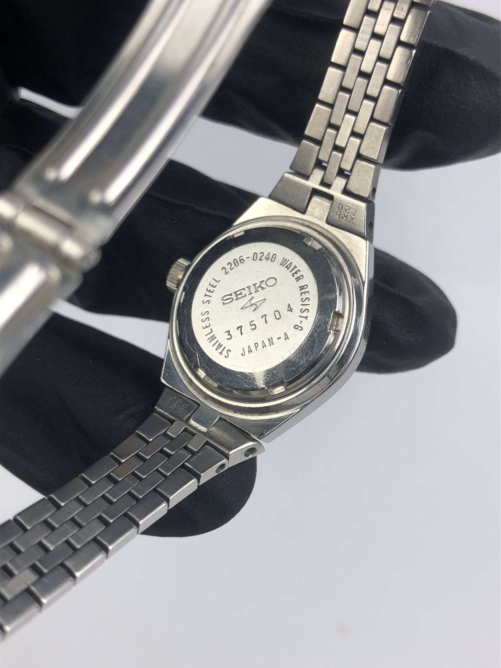 SEIKO 2206-0240 BLUE DIAL FACETED GLASS ALL ORIGINAL - Gambar 8