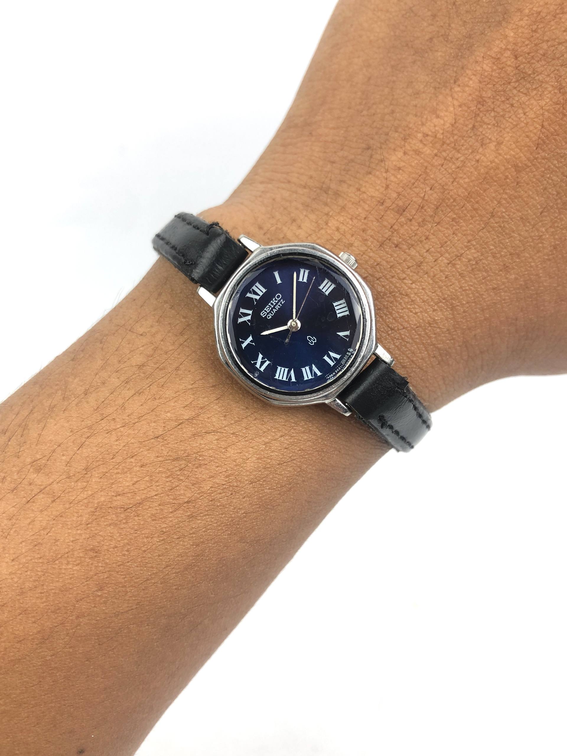 SEIKO 3421-0020 QUARTZ BLUE ROMAN DIAL FACETED GLASS