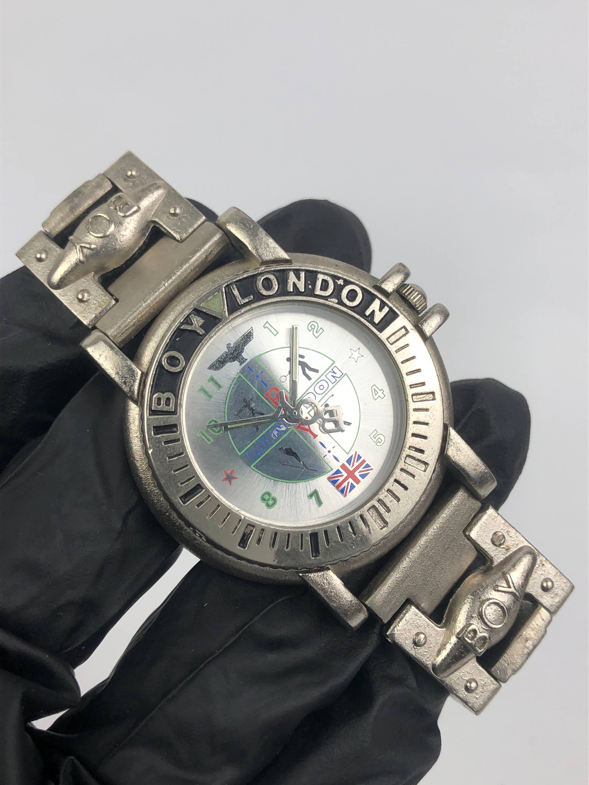 RETRO BOY LONDON ANALOG VINTAGE JAPAN QUARTZ - Gambar 4