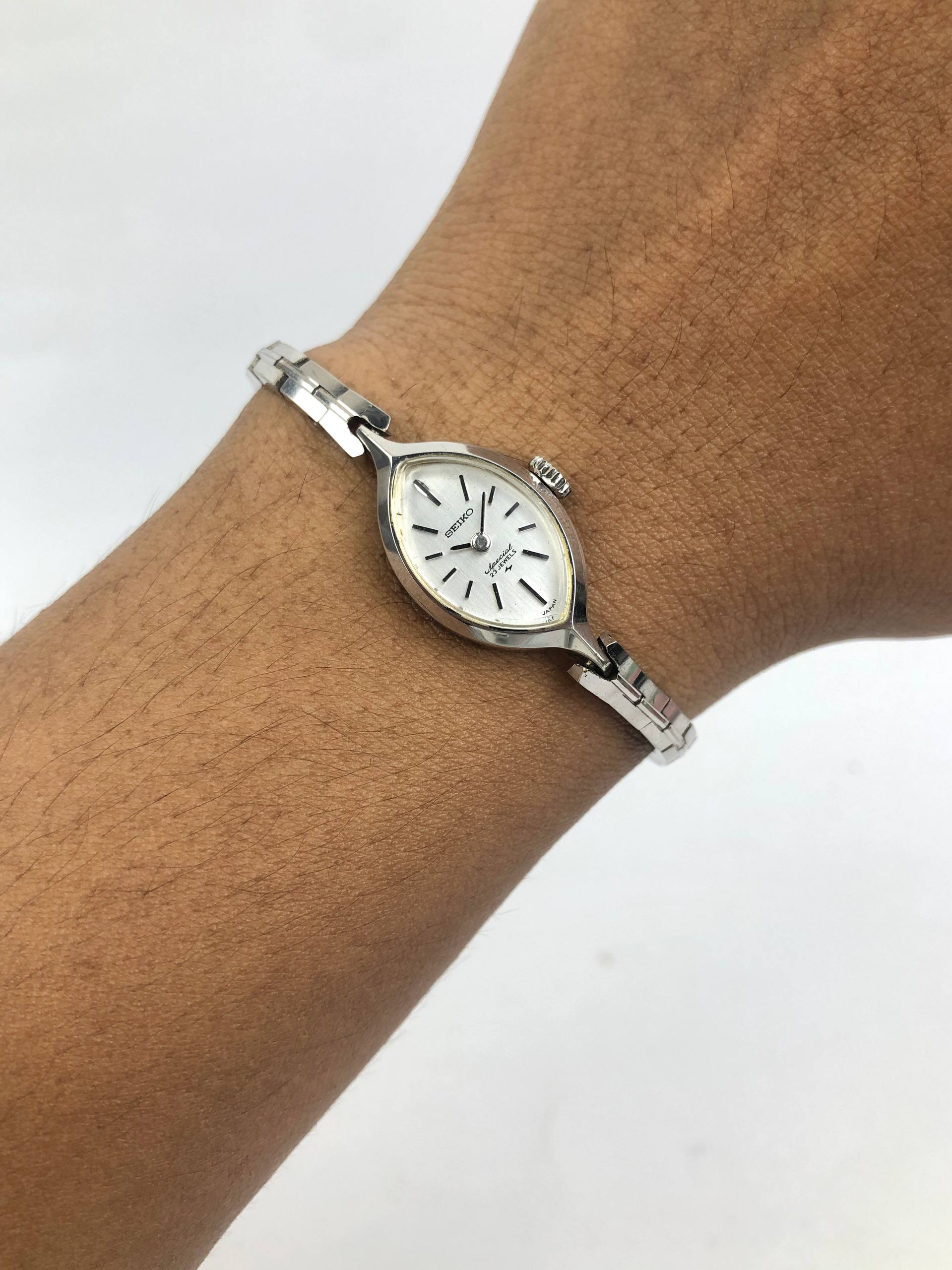 BEAUTIFUL SEIKO SPECIAL 1140-7050 BANGLE MANUAL ALL ORIGINAL