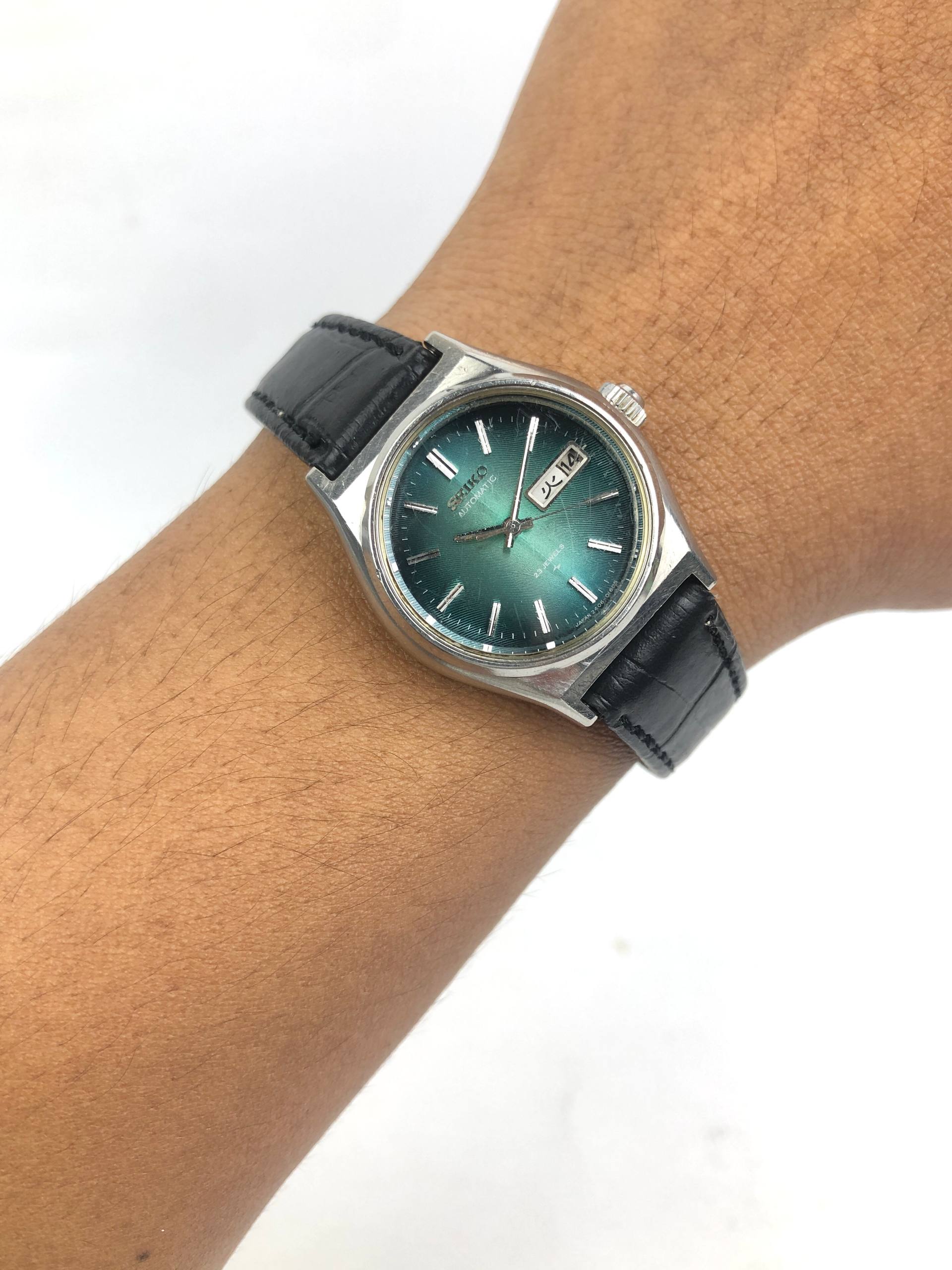 SEIKO 2406-0060 SUNBURST DIAL