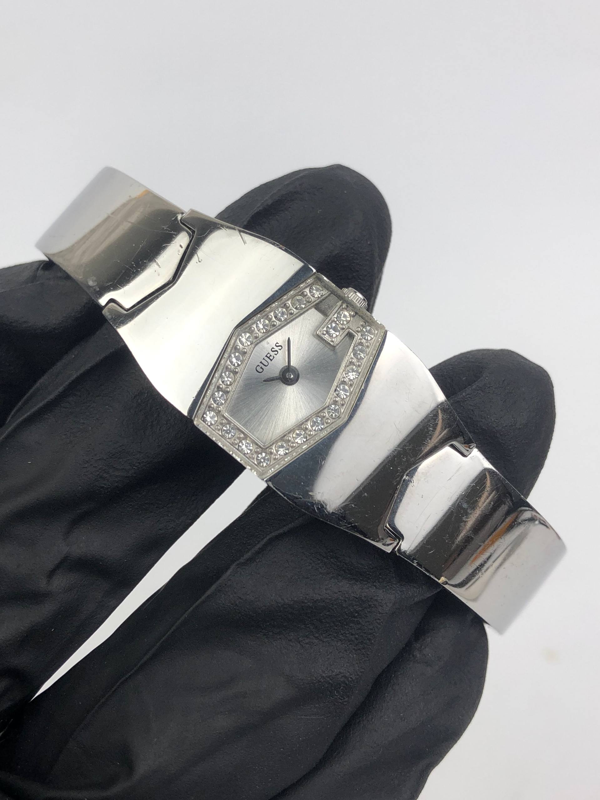 GUESS GLITTER GIRL LADY QUARTZ ALL ORIGINAL - Gambar 4