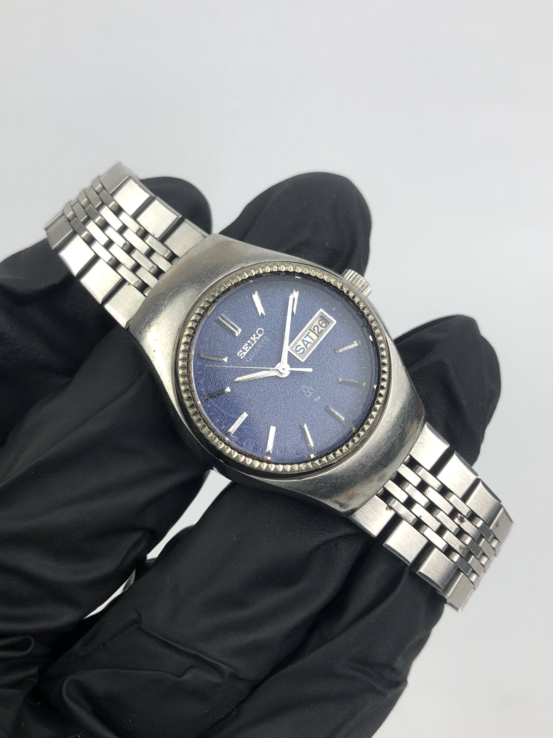 SEIKO 4303-0040 BLUE TEXTURE DIAL QUARTZ LADIES - Gambar 4