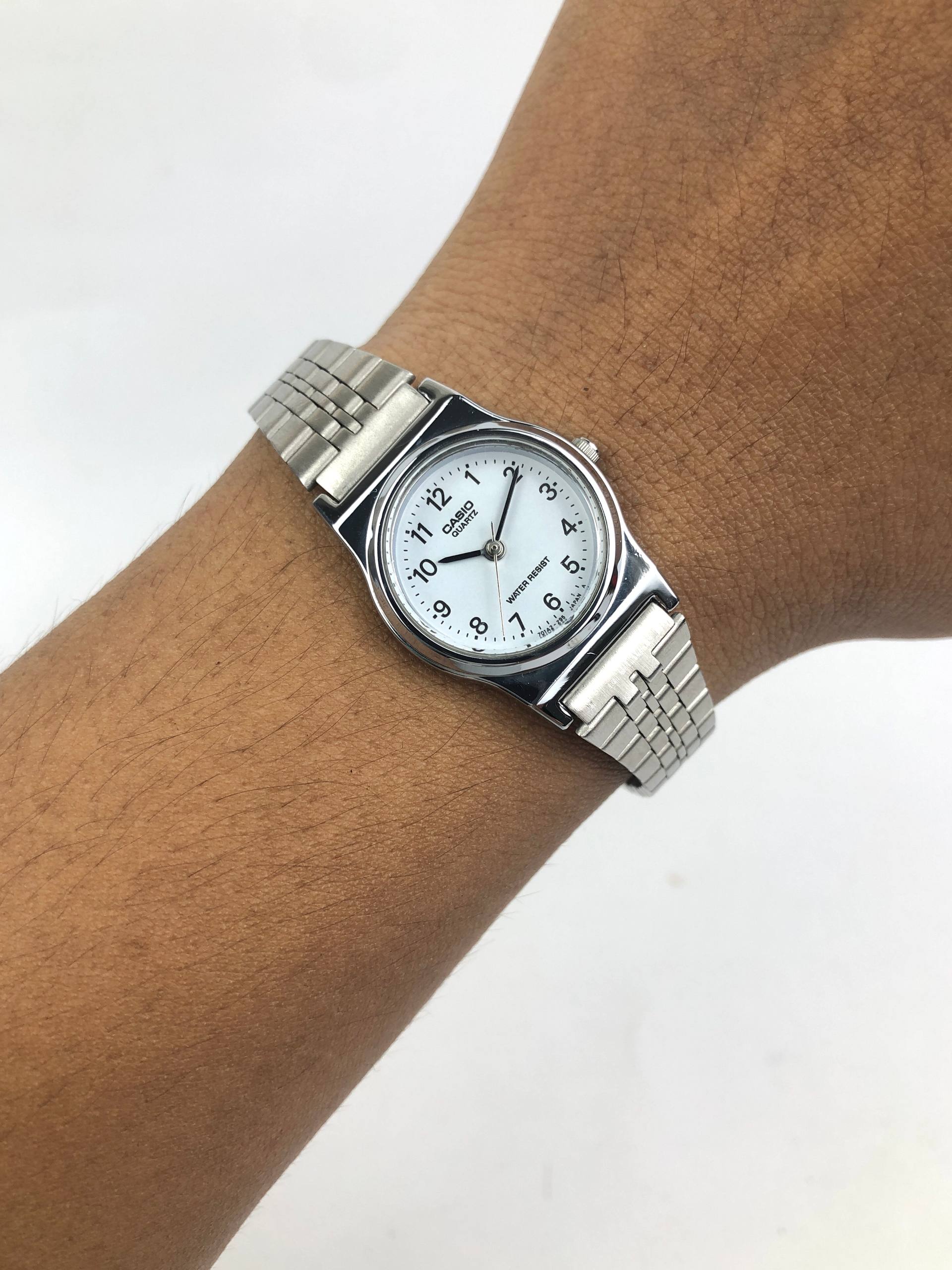CASIO LQ-333 JAPAN QUARTZ LADIES