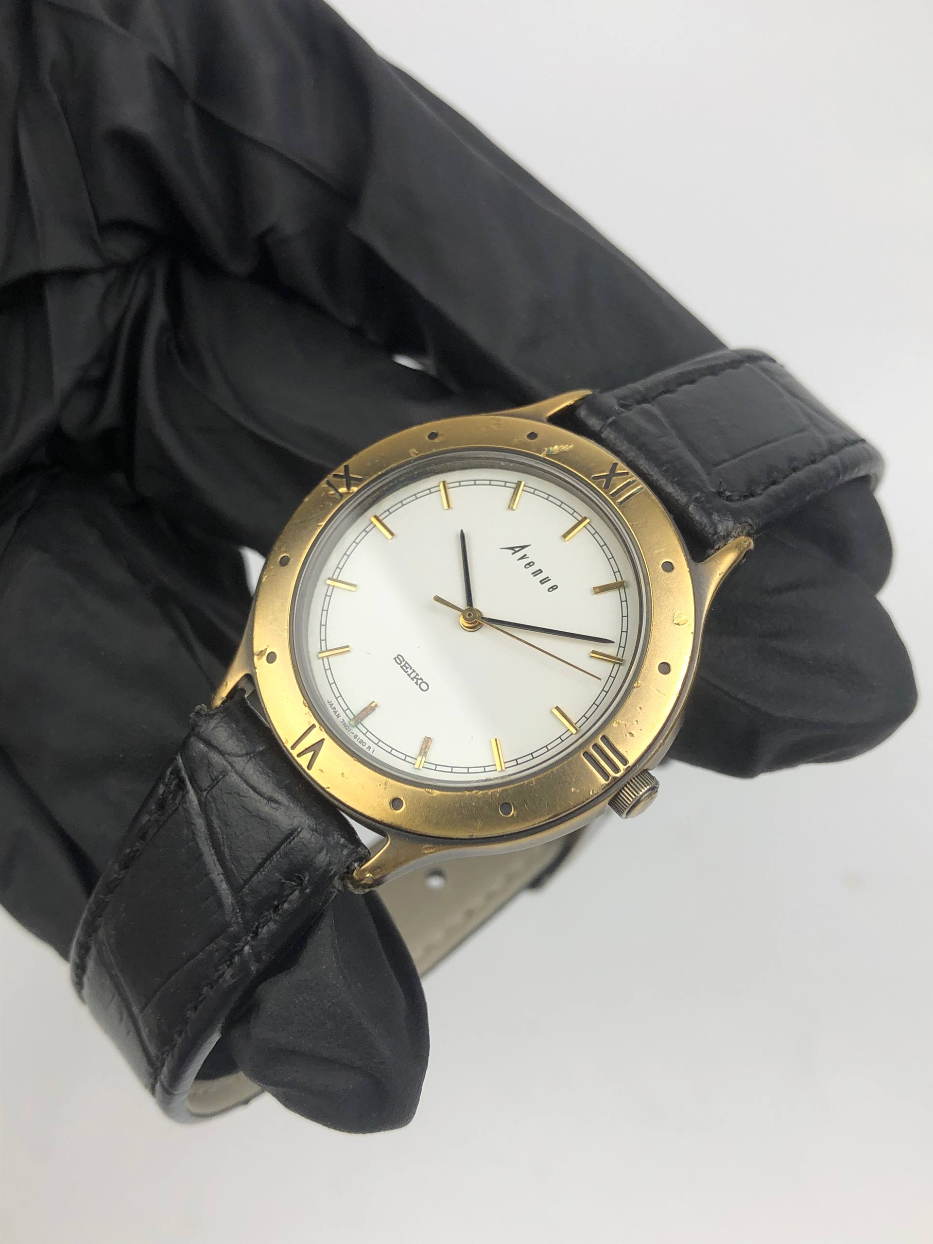 SEIKO 7N01-6100 QUARTZ KLASIK UNISEX - Gambar 3