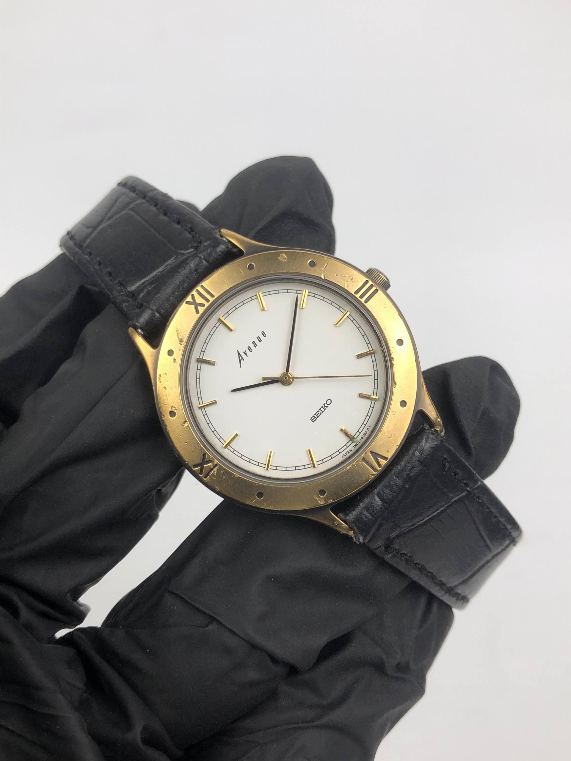 SEIKO 7N01-6100 QUARTZ KLASIK UNISEX - Gambar 4