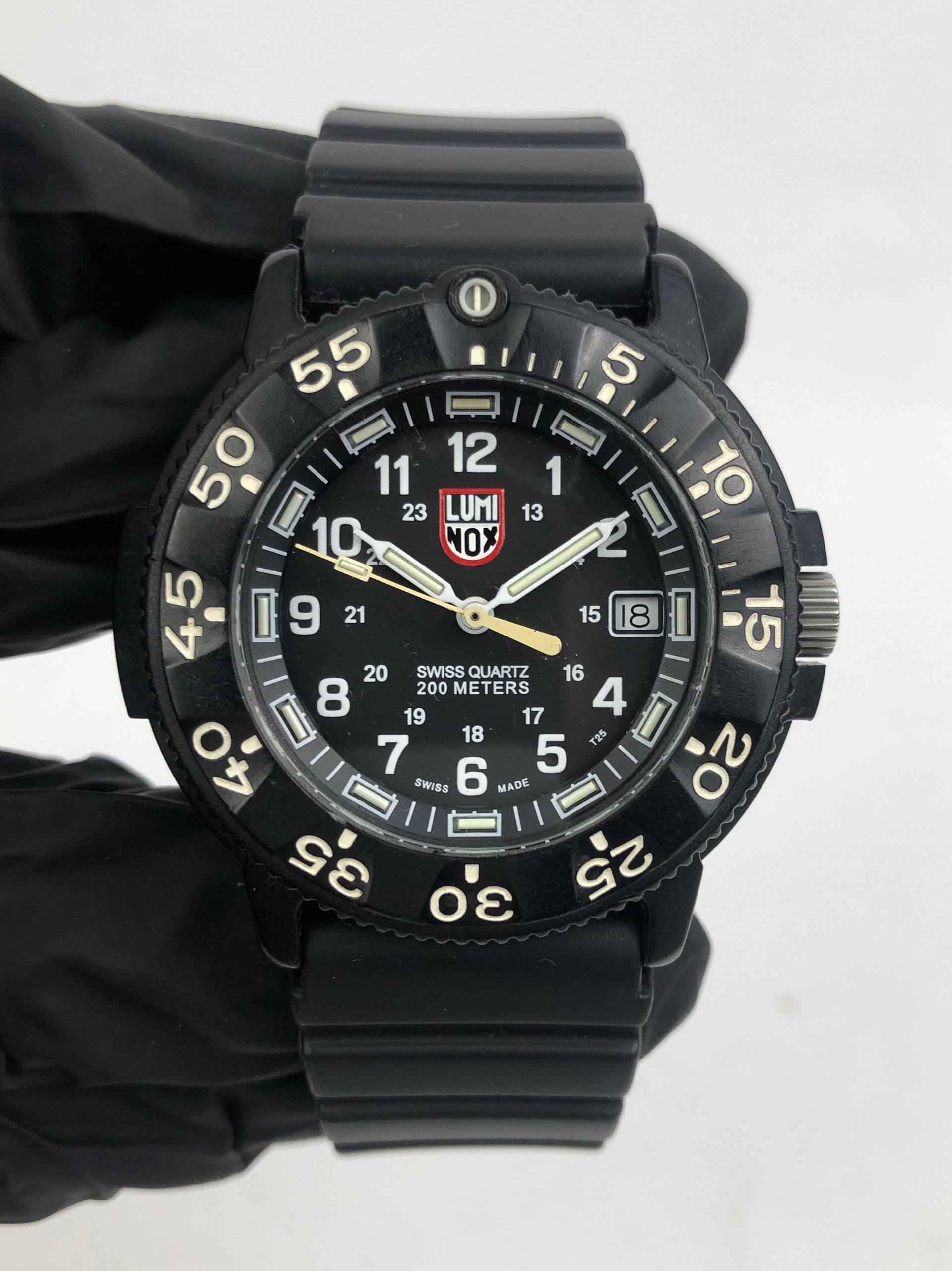 LUMINOX 3000/2900 NAVY SEAL SWISS QUARTZ ORIGINAL - Gambar 2