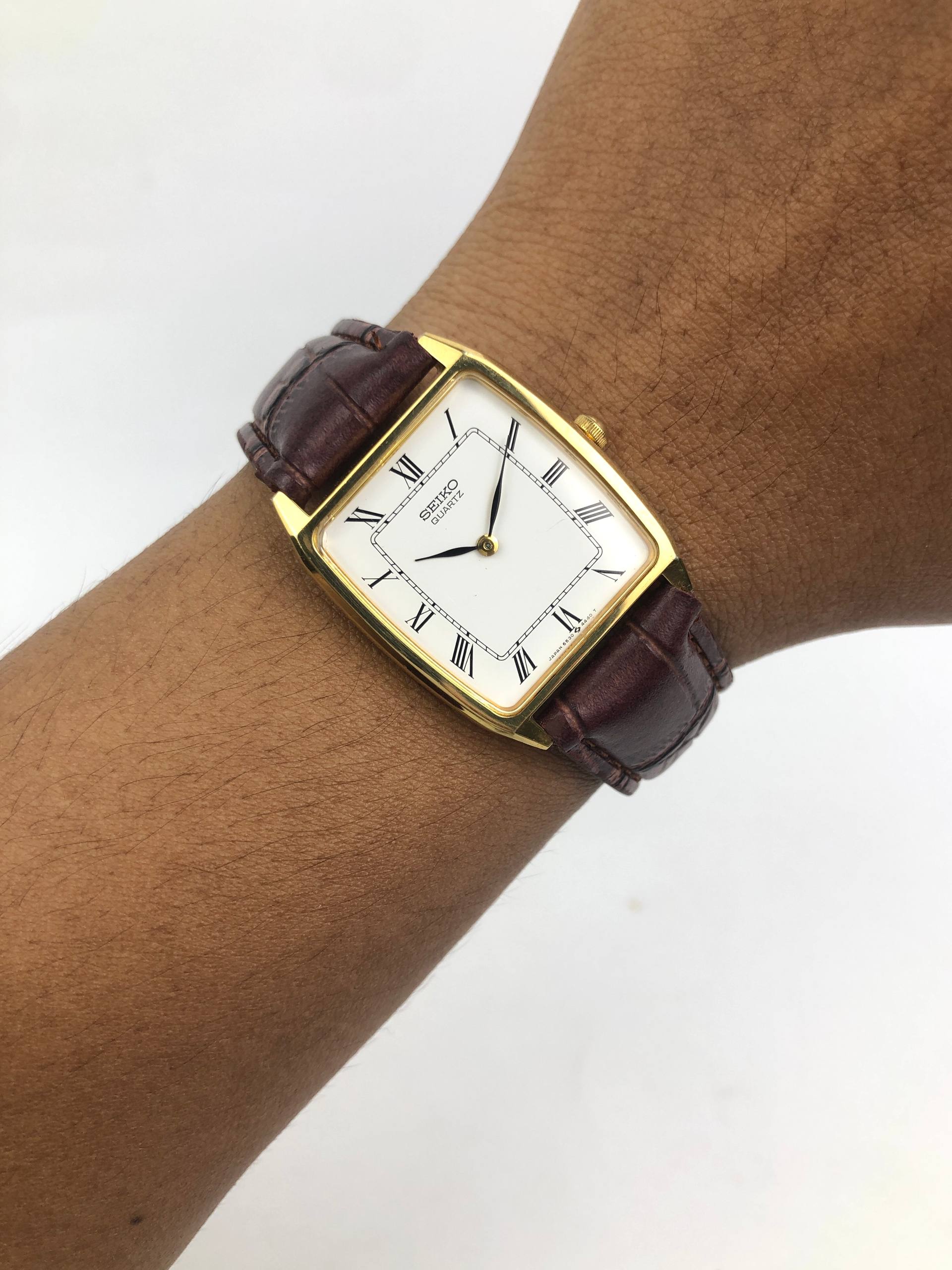 DRESSWACTH SEIKO 6530-5780 QUARTZ ROMAN DIAL KLASIK