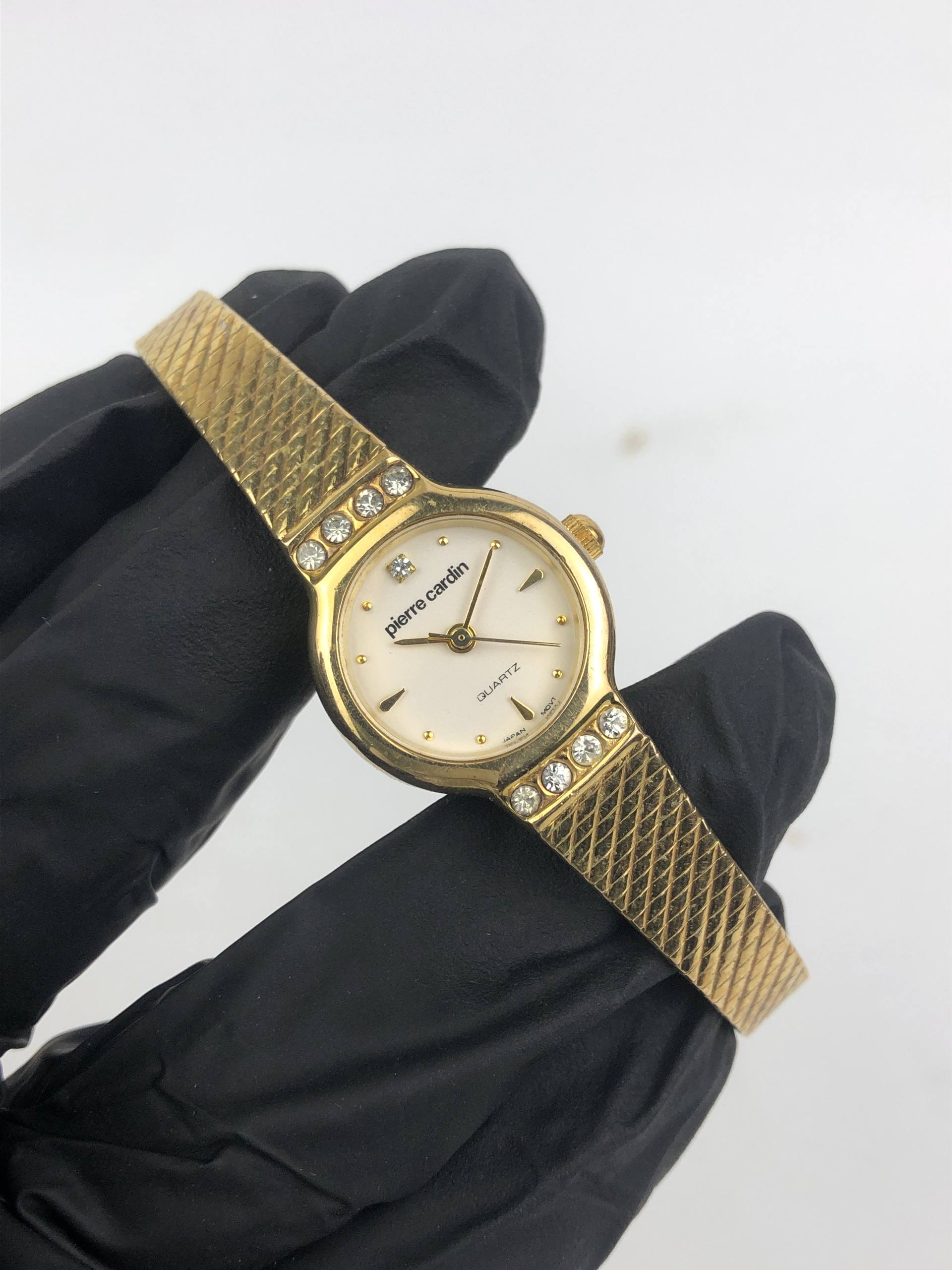PIERRE CARDIN BANGLE GOLD DISMOND BEZEL QUARTZ - Gambar 4