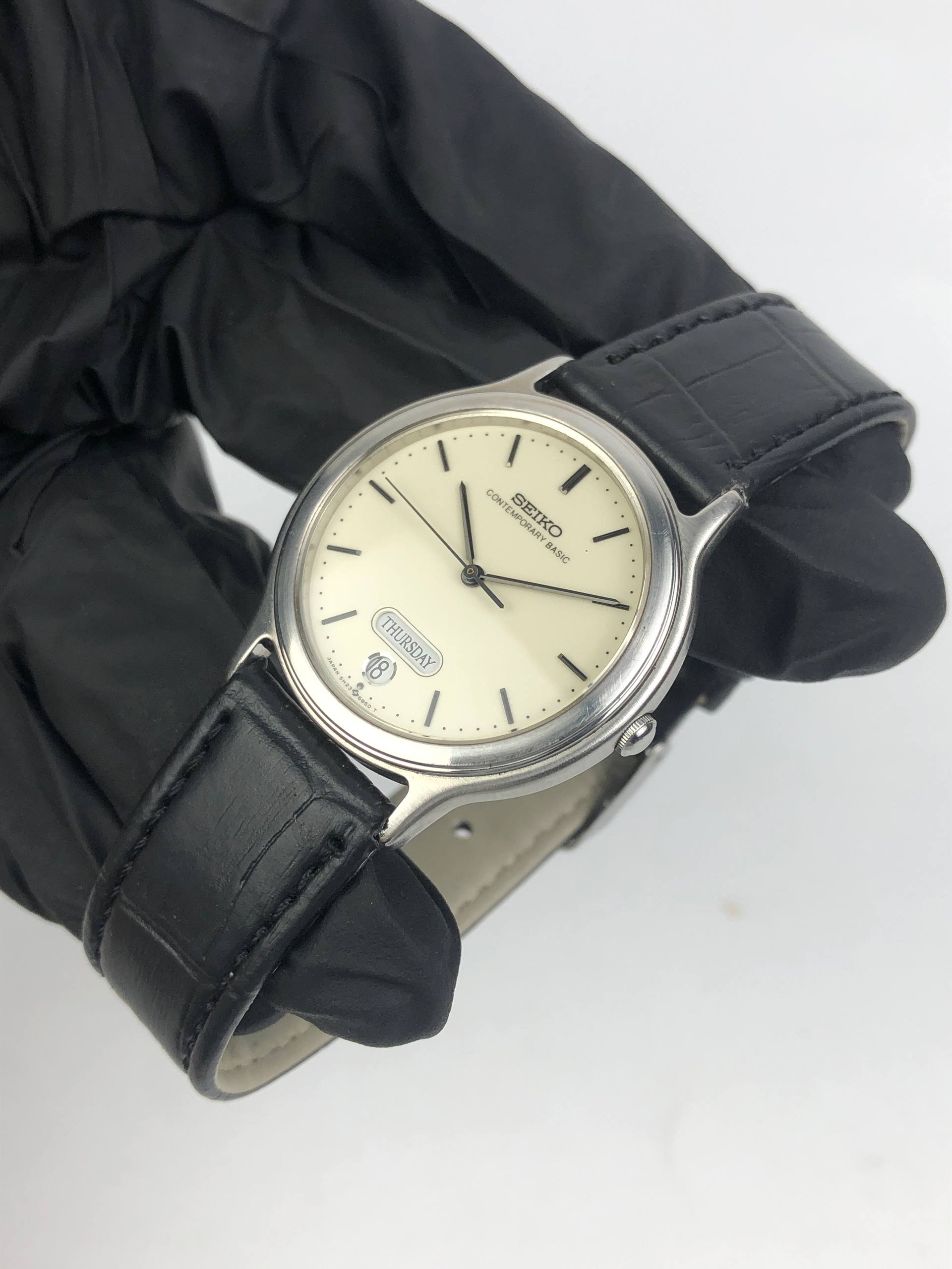 SEIKO 5H23-6B90 CONTEMPORARY BASIC TAN DIAL SPLIT DAY - Gambar 3