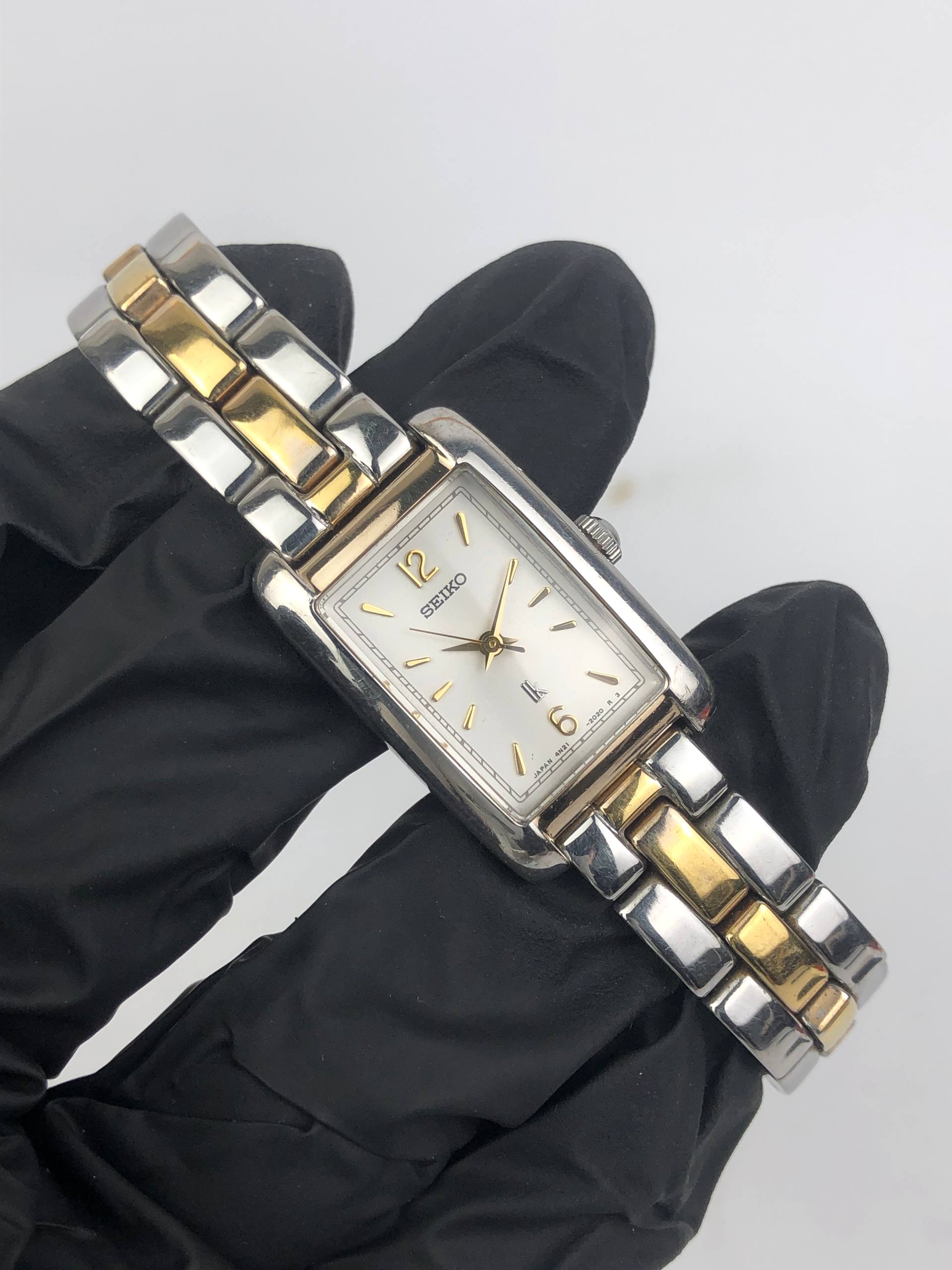 SEIKO LUKIA 4N21-5260 QUARTZ TANK TWOTONE ALL ORI - Gambar 3