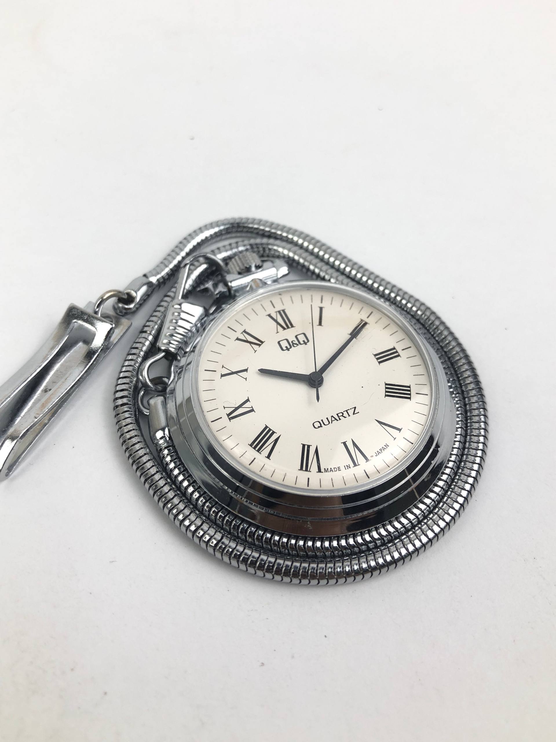 JAM SAKU Q&Q KLASIK ROMAN WIHTE DIAL - Gambar 2